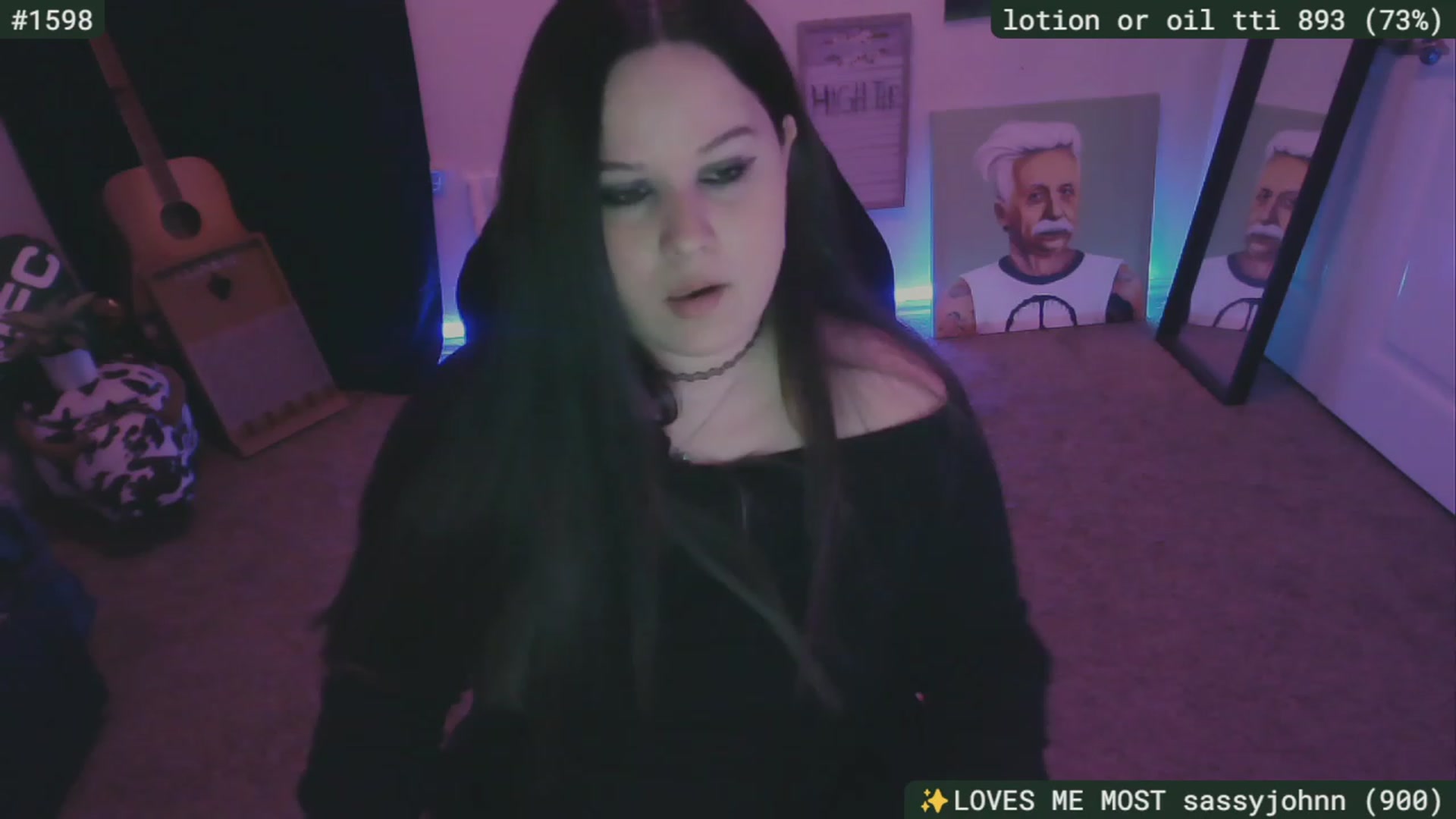 Gallery image thumbnail from SassySarah94's myfreecams stream on, 01/10/2024, 04:42 image 12 of 20