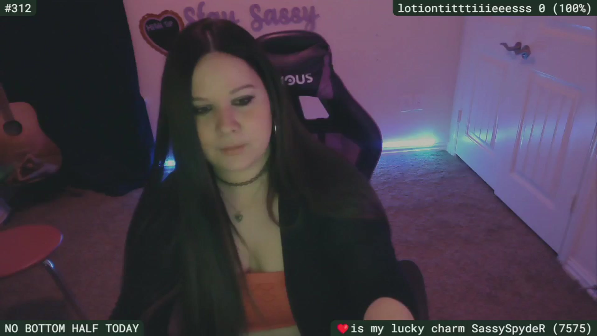 Gallery image thumbnail from SassySarah94's myfreecams stream on, 03/10/2024, 03:04 image 14 of 20