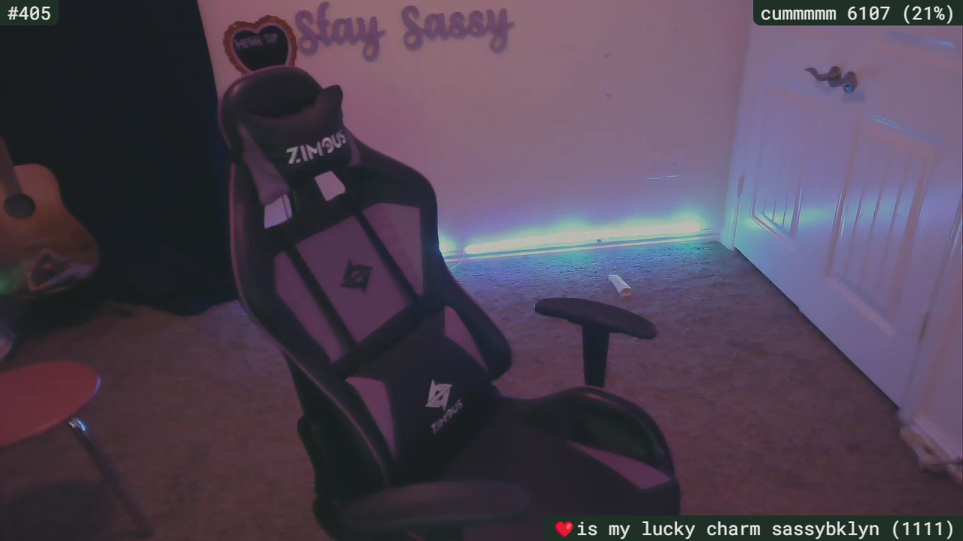 Gallery image thumbnail from SassySarah94's myfreecams stream on, 03/15/2024, 02:59 image 17 of 20