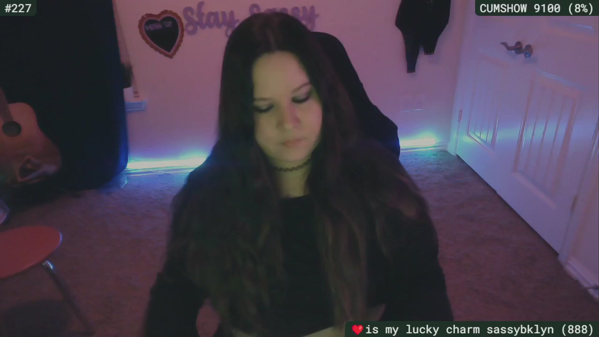 Gallery image thumbnail from SassySarah94's myfreecams stream on, 03/19/2024, 02:59 image 16 of 20