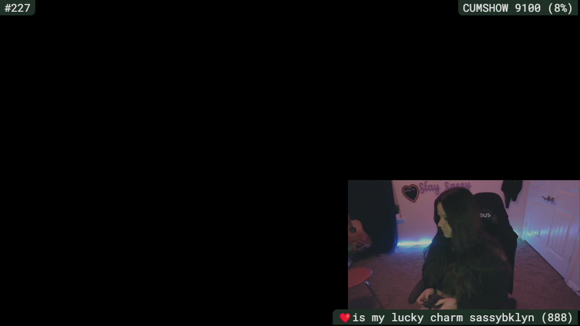 Gallery image thumbnail from SassySarah94's myfreecams stream on, 03/19/2024, 02:59 image 10 of 20