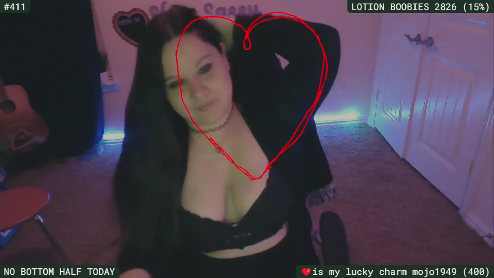 Gallery image thumbnail from SassySarah94's myfreecams stream on, 03/31/2024, 04:38 image 2 of 20
