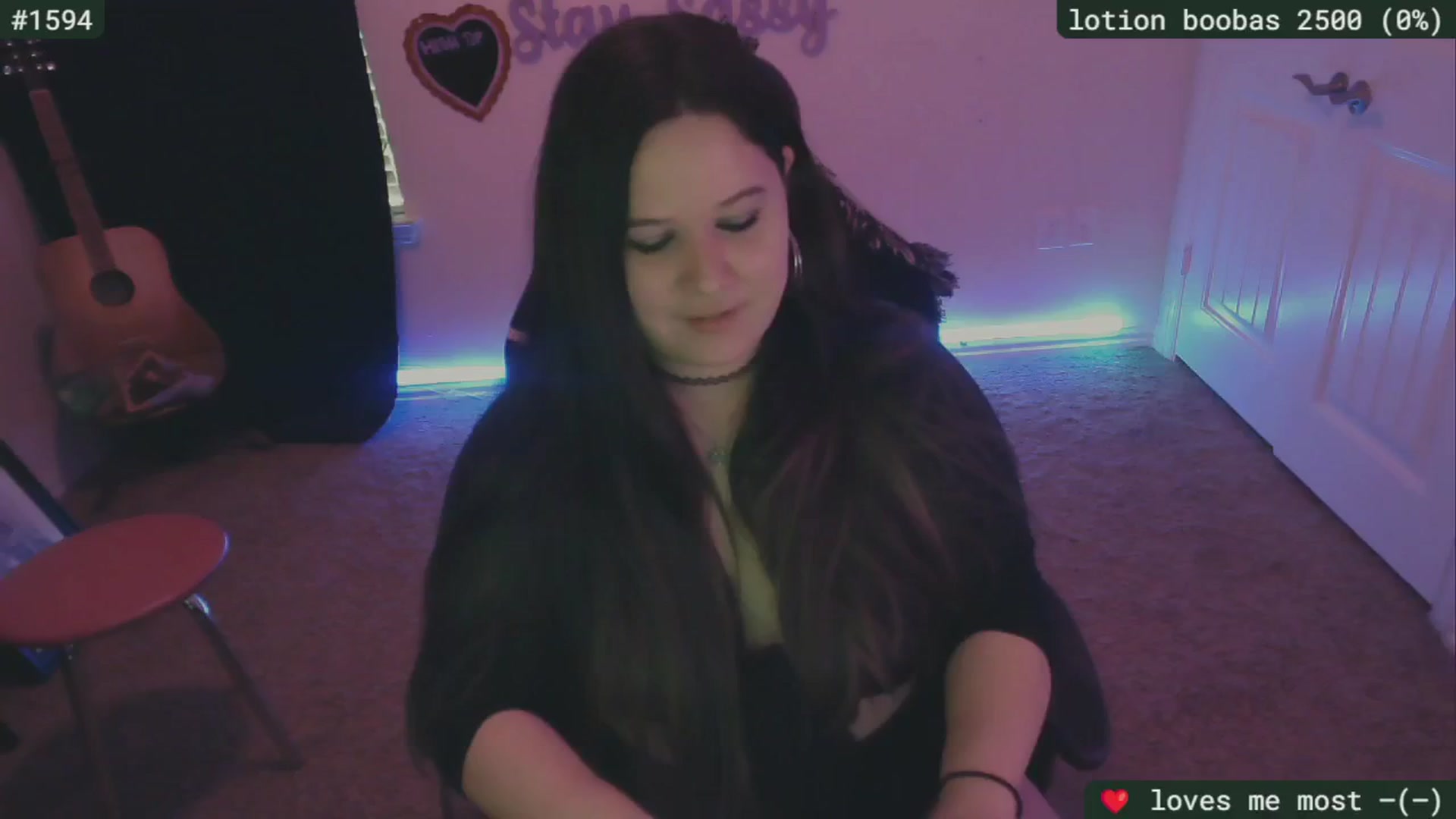 Gallery image thumbnail from SassySarah94's myfreecams stream on, 04/22/2024, 21:23 image 14 of 20