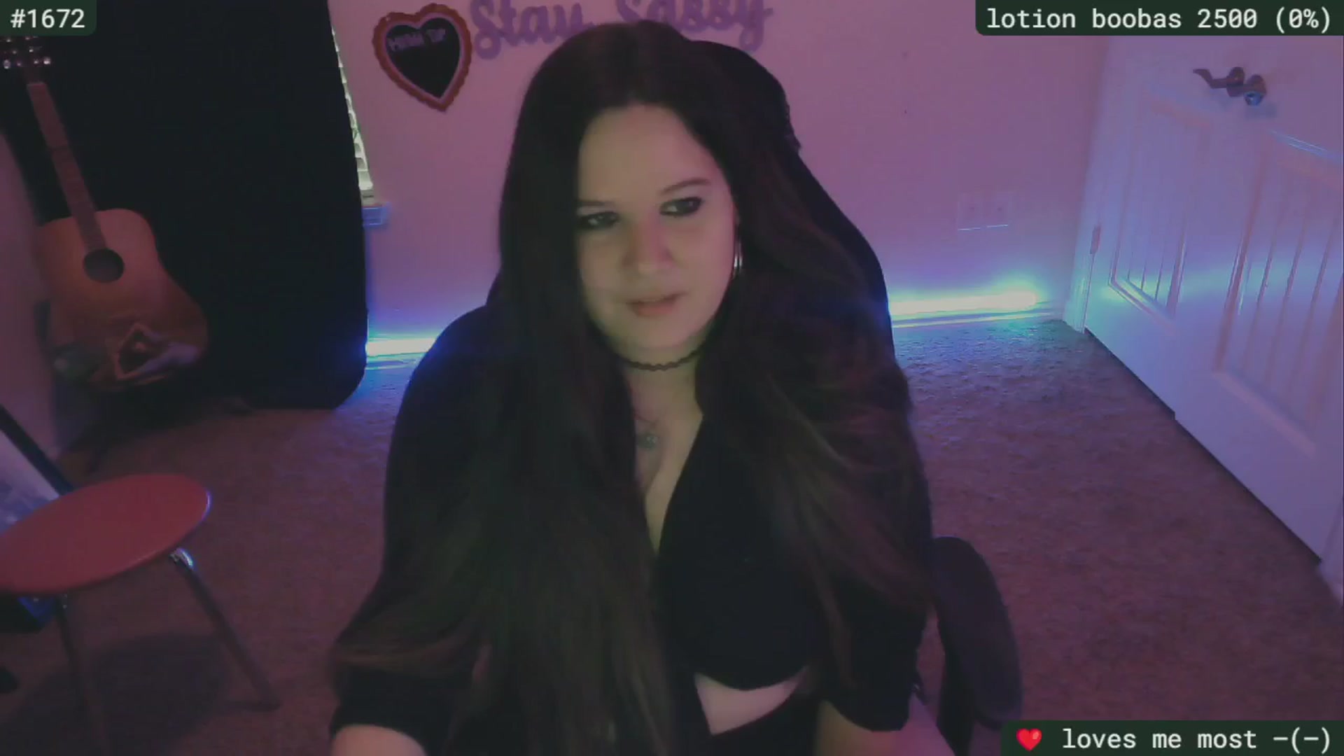 Gallery image thumbnail from SassySarah94's myfreecams stream on, 04/22/2024, 21:23 image 8 of 20