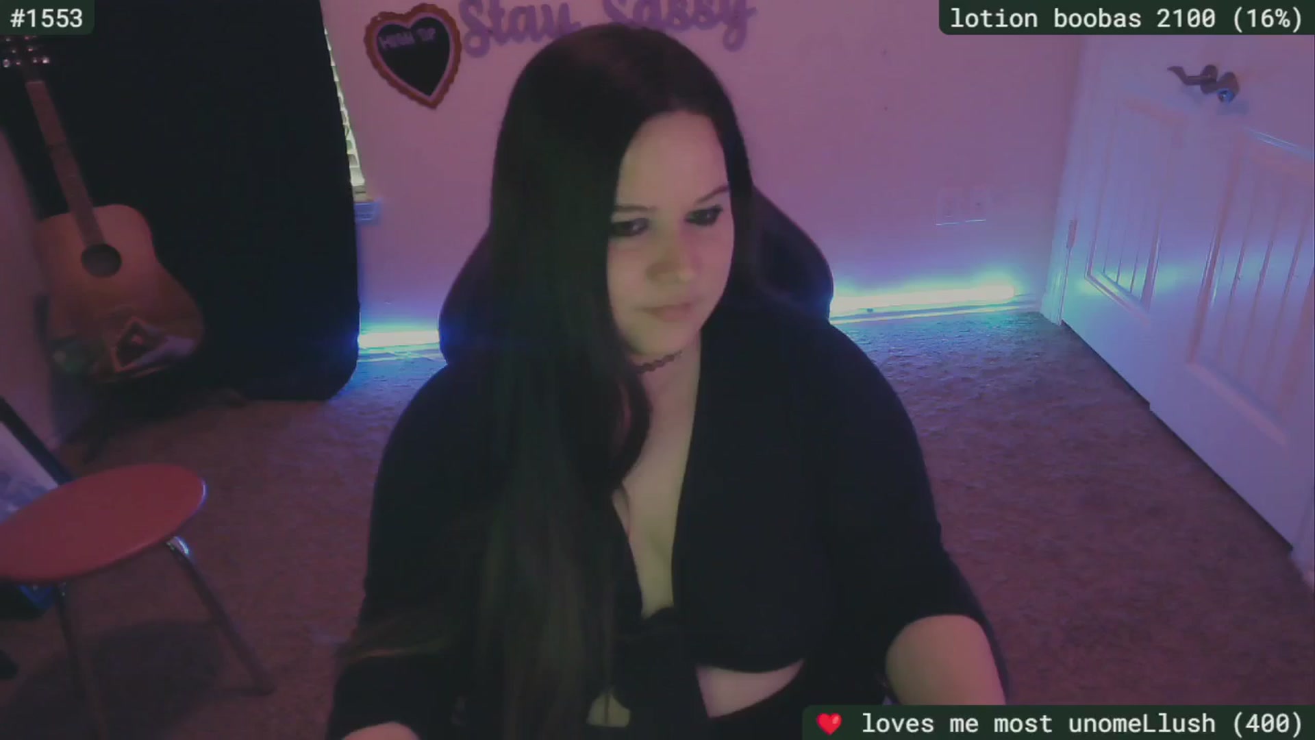 Gallery image thumbnail from SassySarah94's myfreecams stream on, 04/22/2024, 21:23 image 17 of 20