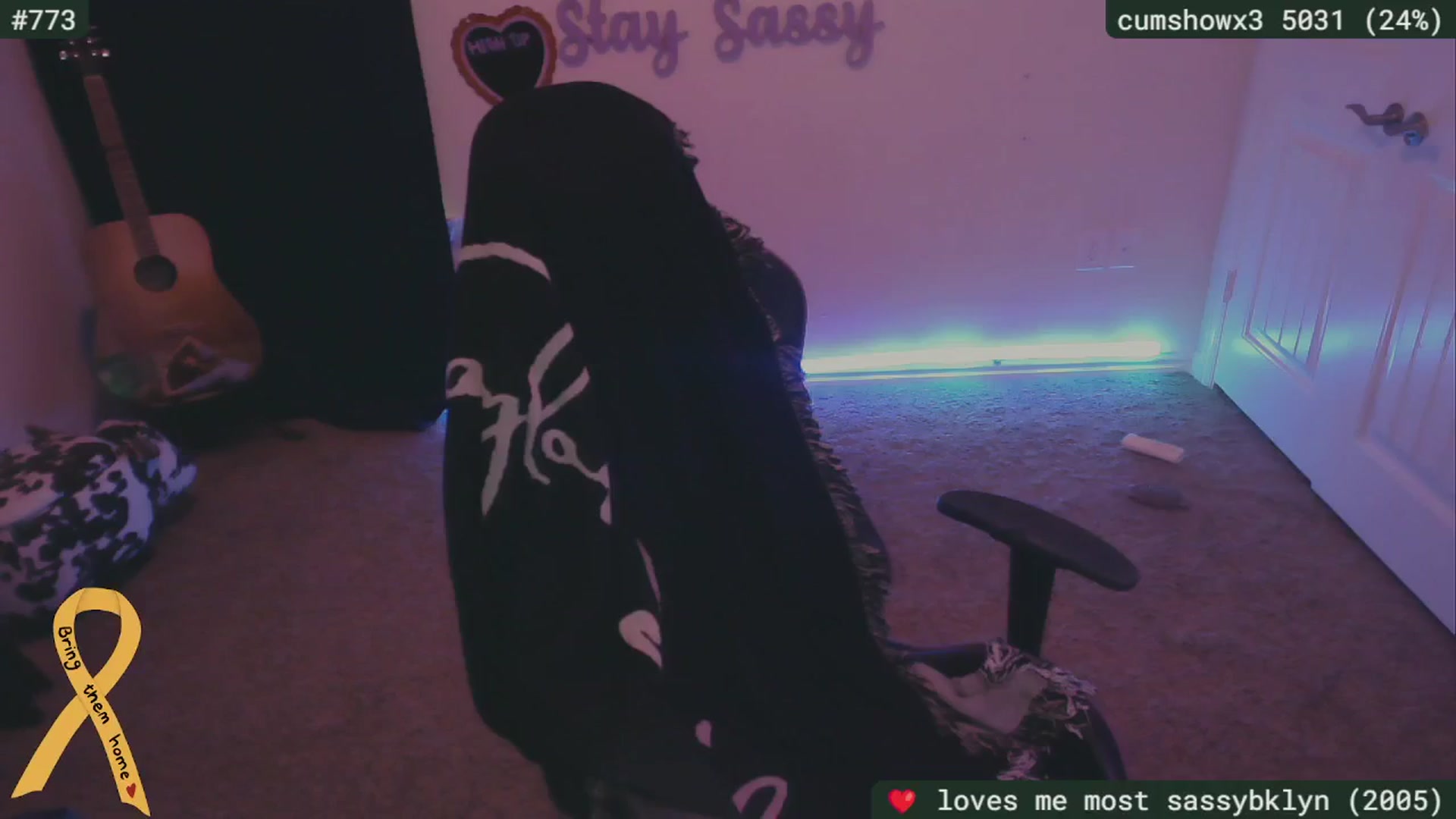 Gallery image thumbnail from SassySarah94's myfreecams stream on, 04/30/2024, 23:27 image 16 of 20