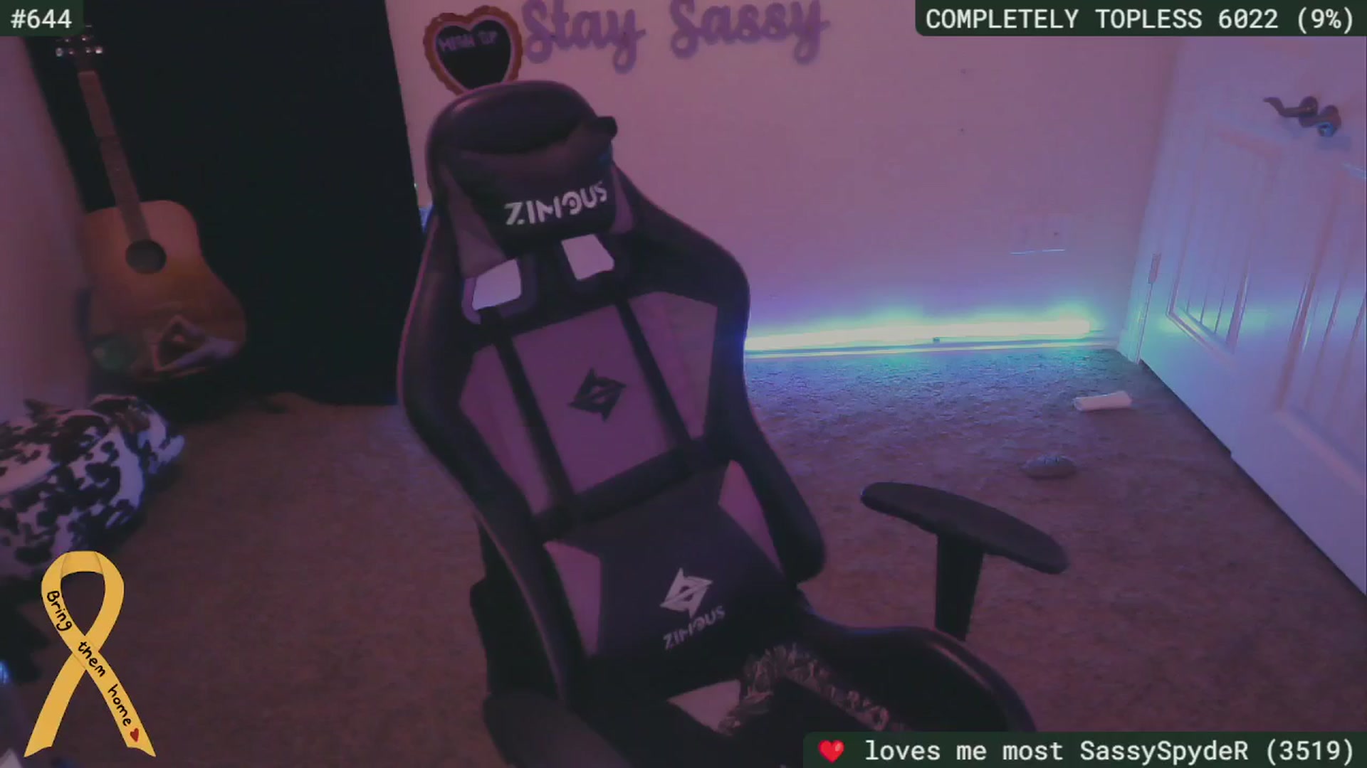 Gallery image thumbnail from SassySarah94's myfreecams stream on, 05/01/2024, 24:37 image 14 of 20