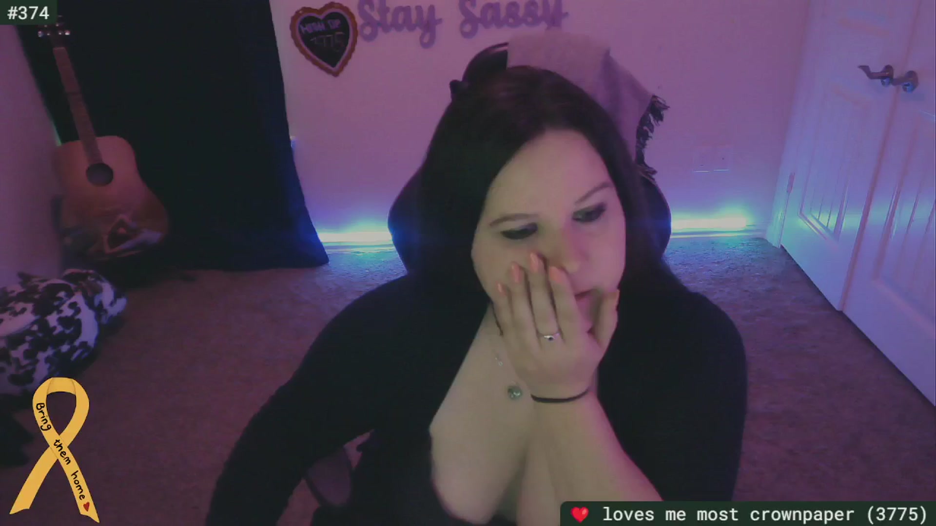 Gallery image thumbnail from SassySarah94's myfreecams stream on, 05/03/2024, 22:21 image 8 of 20