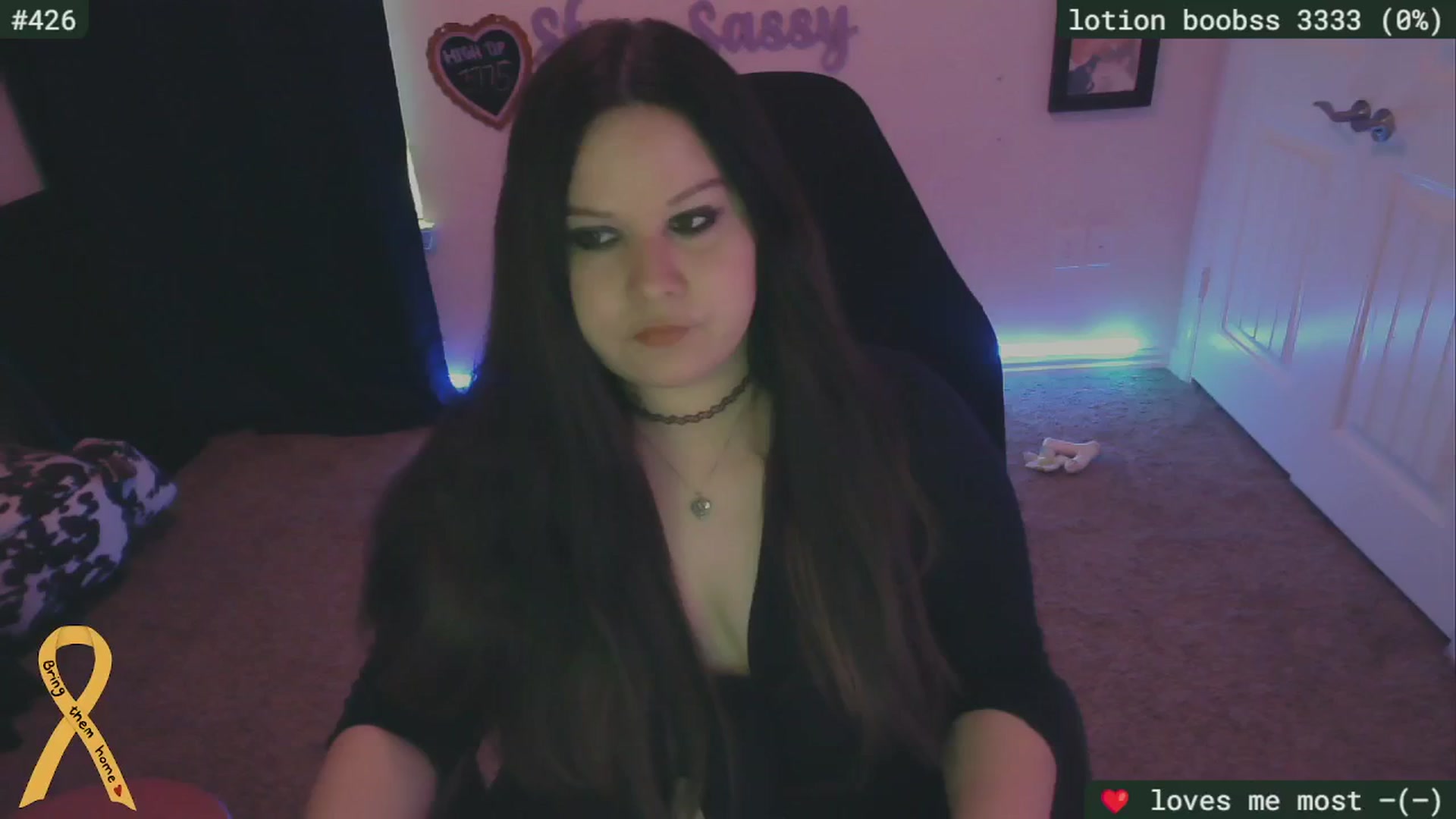 Gallery image thumbnail from SassySarah94's myfreecams stream on, 05/24/2024, 19:53 image 5 of 20
