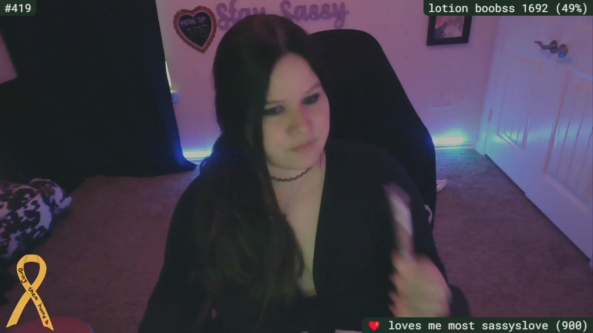 Gallery image thumbnail from SassySarah94's myfreecams stream on, 05/24/2024, 21:21 image 11 of 20