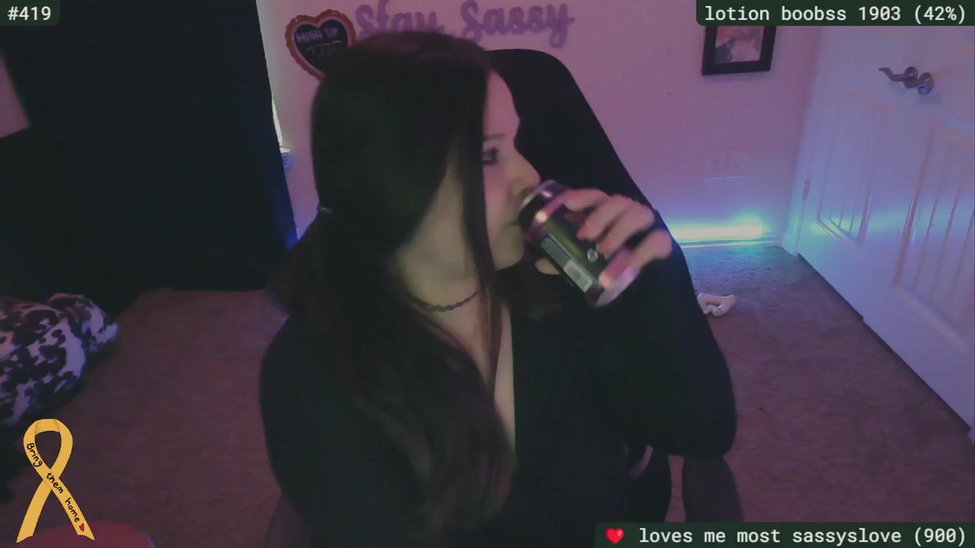 Gallery image thumbnail from SassySarah94's myfreecams stream on, 05/24/2024, 21:21 image 8 of 20