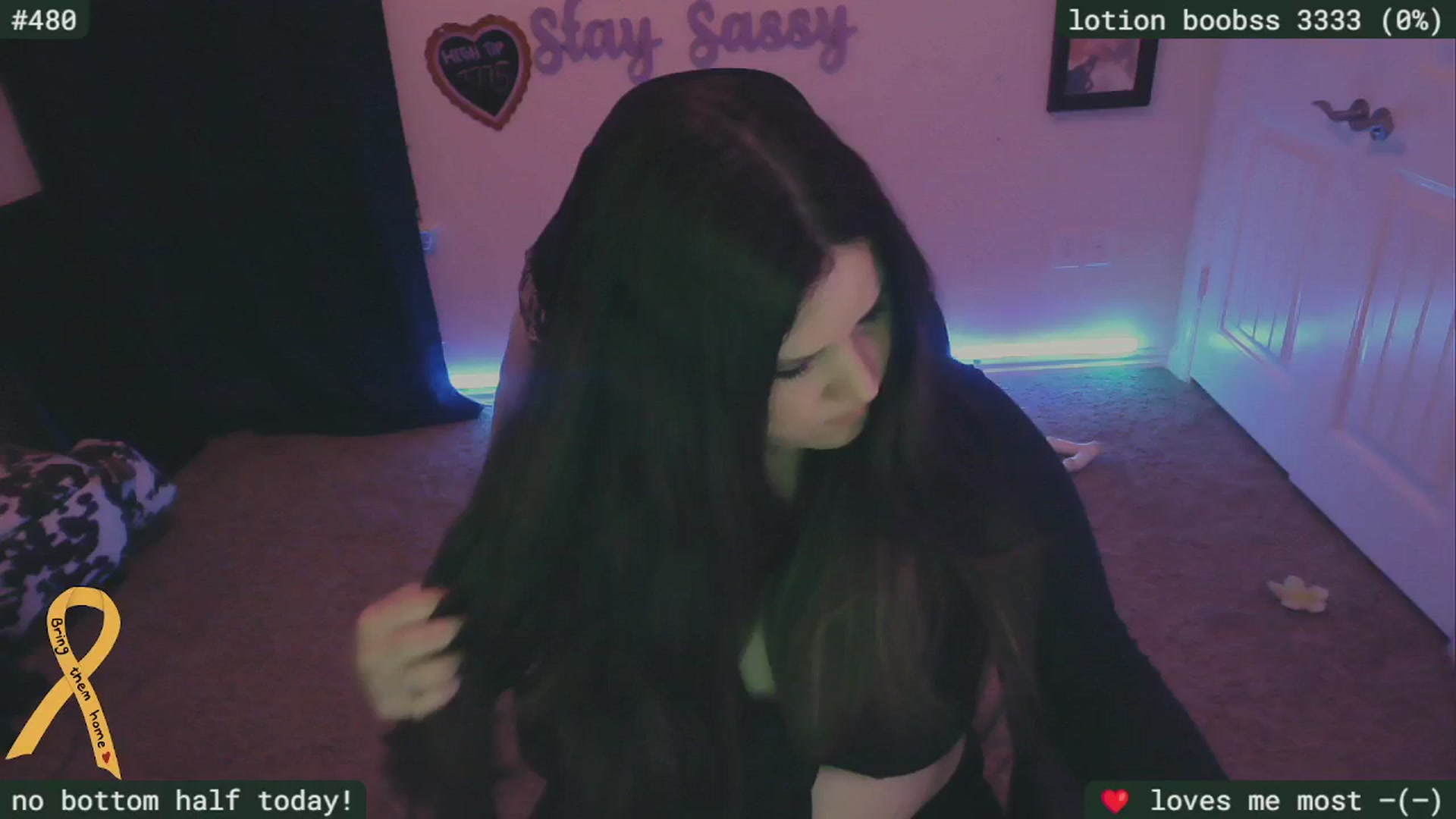 Gallery image thumbnail from SassySarah94's myfreecams stream on, 05/27/2024, 02:18 image 12 of 20