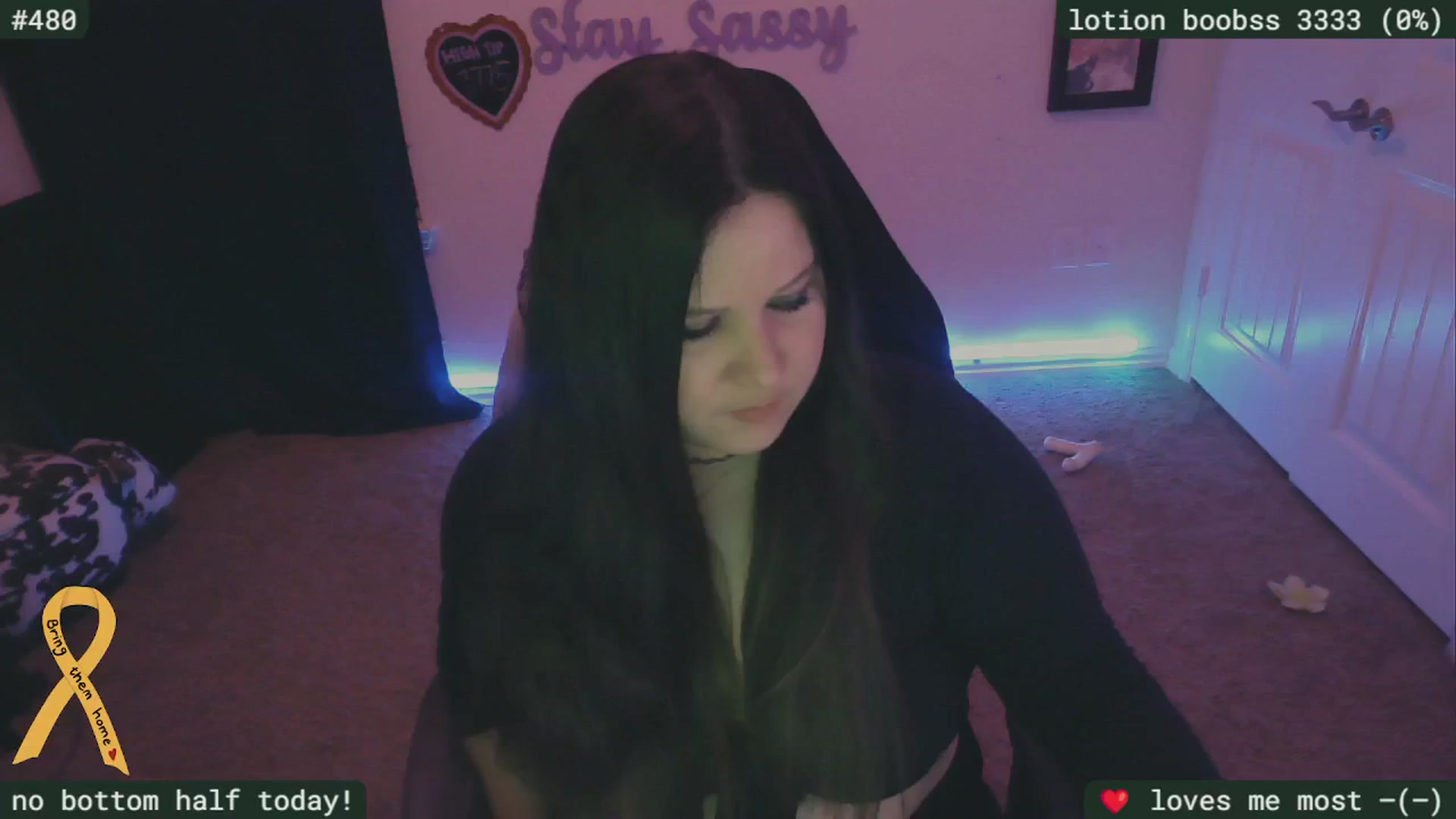 Gallery image thumbnail from SassySarah94's myfreecams stream on, 05/27/2024, 02:18 image 9 of 20