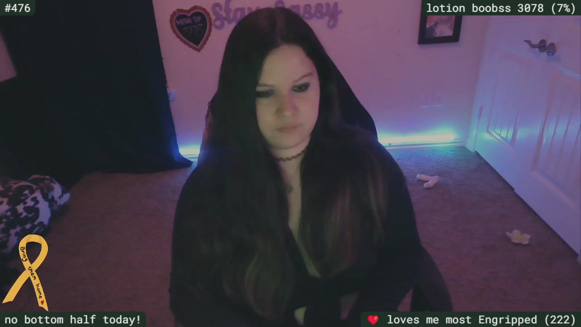 Gallery image thumbnail from SassySarah94's myfreecams stream on, 05/27/2024, 02:59 image 12 of 20