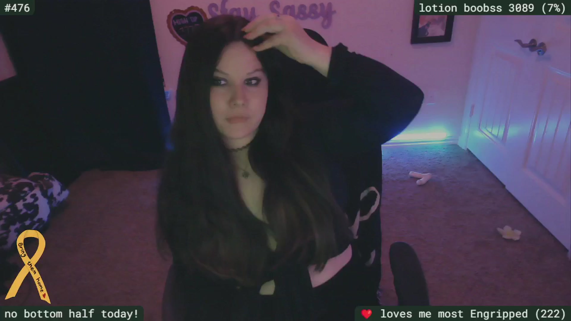 Gallery image thumbnail from SassySarah94's myfreecams stream on, 05/27/2024, 02:59 image 6 of 20
