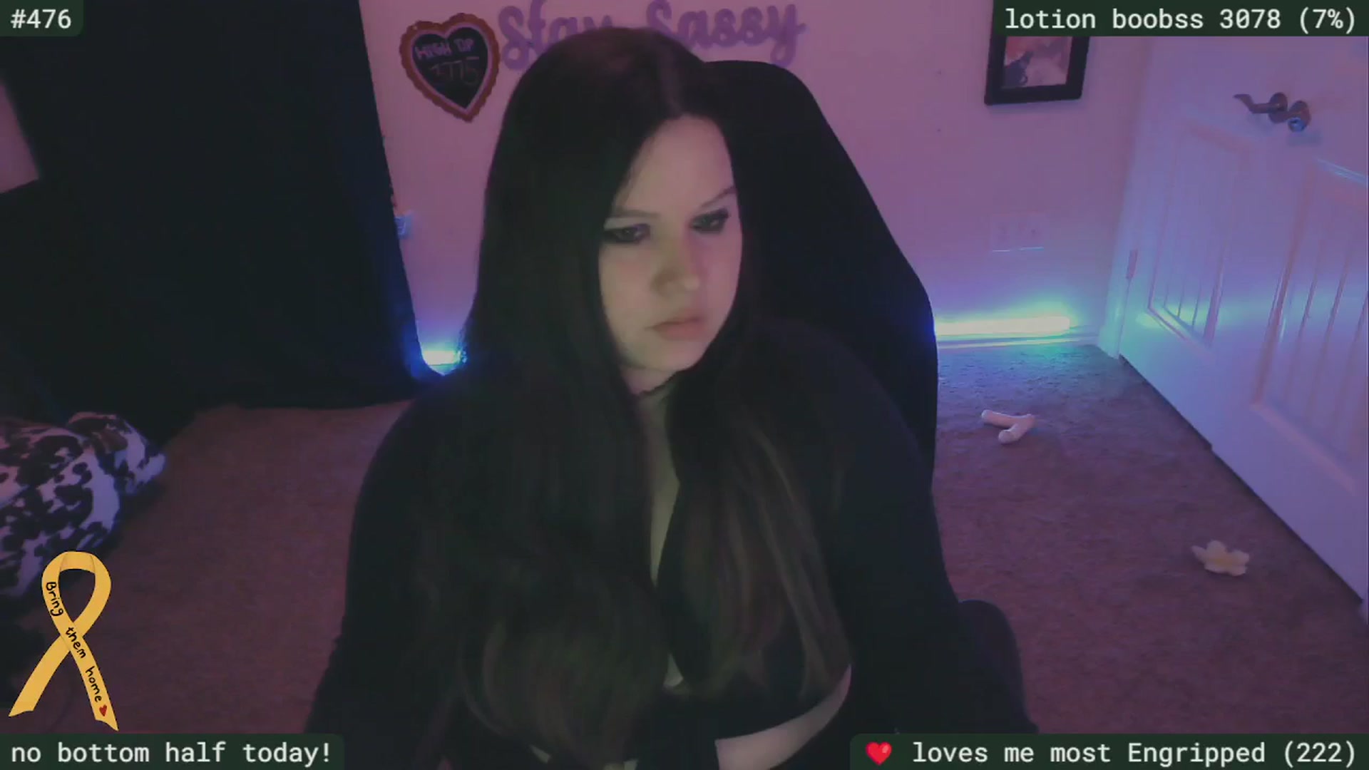 Gallery image thumbnail from SassySarah94's myfreecams stream on, 05/27/2024, 02:59 image 10 of 20