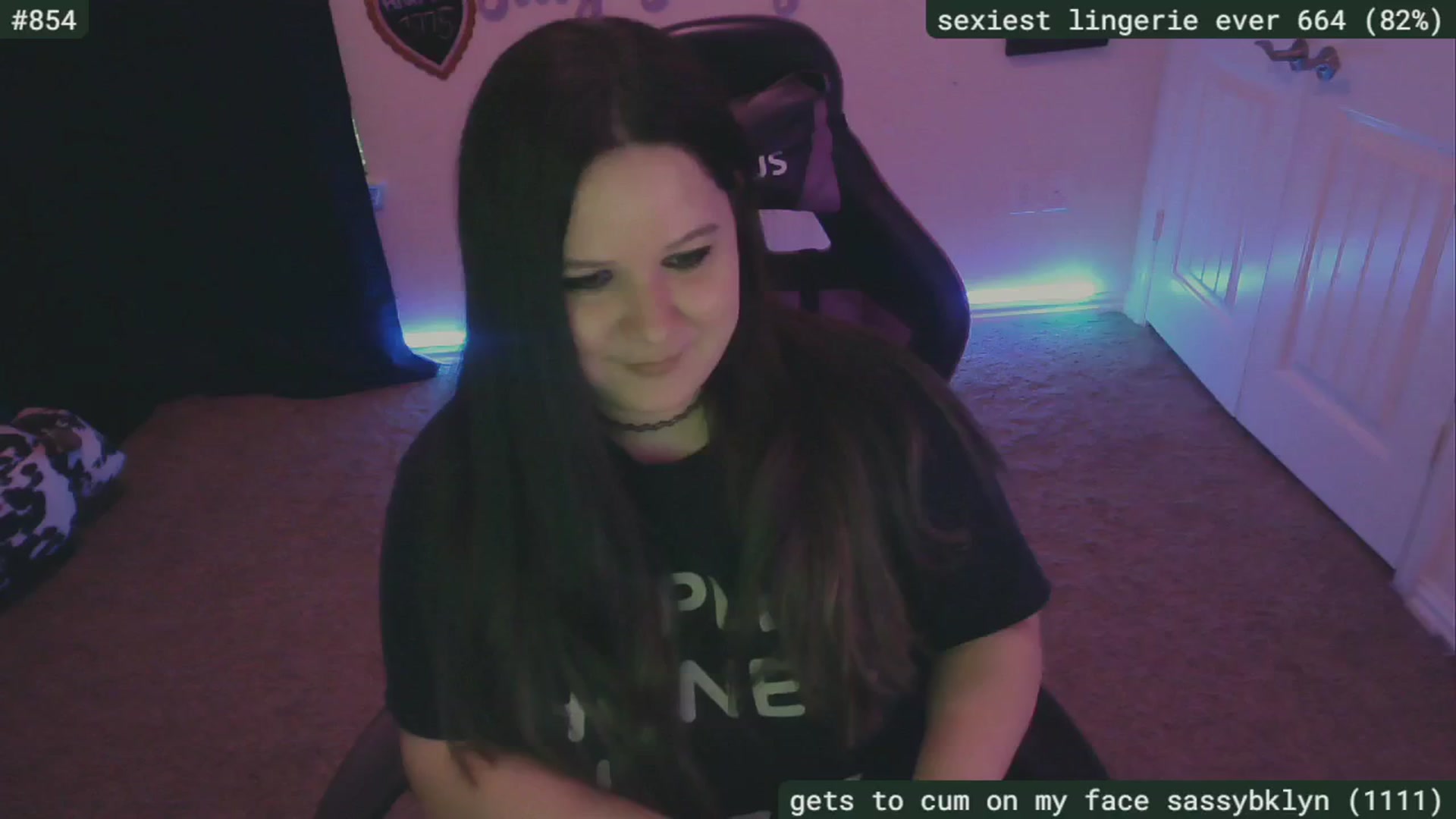 Gallery image thumbnail from SassySarah94's myfreecams stream on, 06/12/2024, 01:49 image 11 of 20