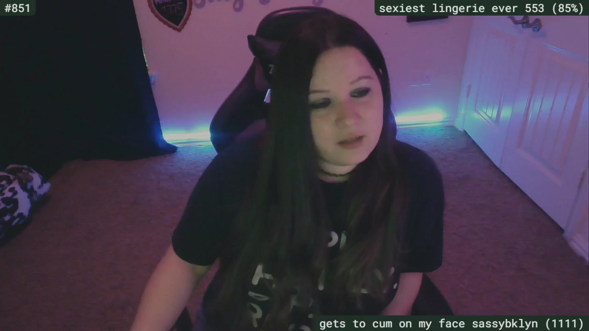 Gallery image thumbnail from SassySarah94's myfreecams stream on, 06/12/2024, 01:49 image 13 of 20