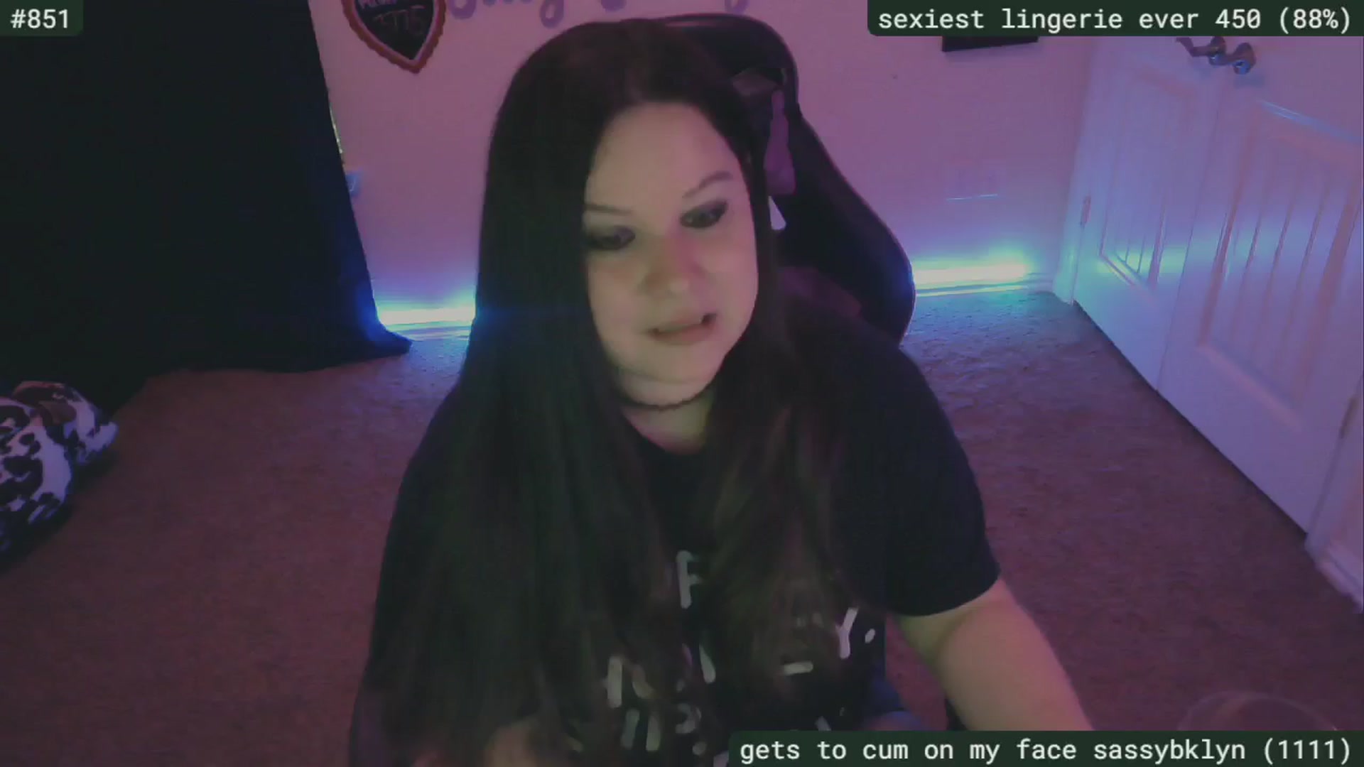 Gallery image thumbnail from SassySarah94's myfreecams stream on, 06/12/2024, 01:49 image 14 of 20