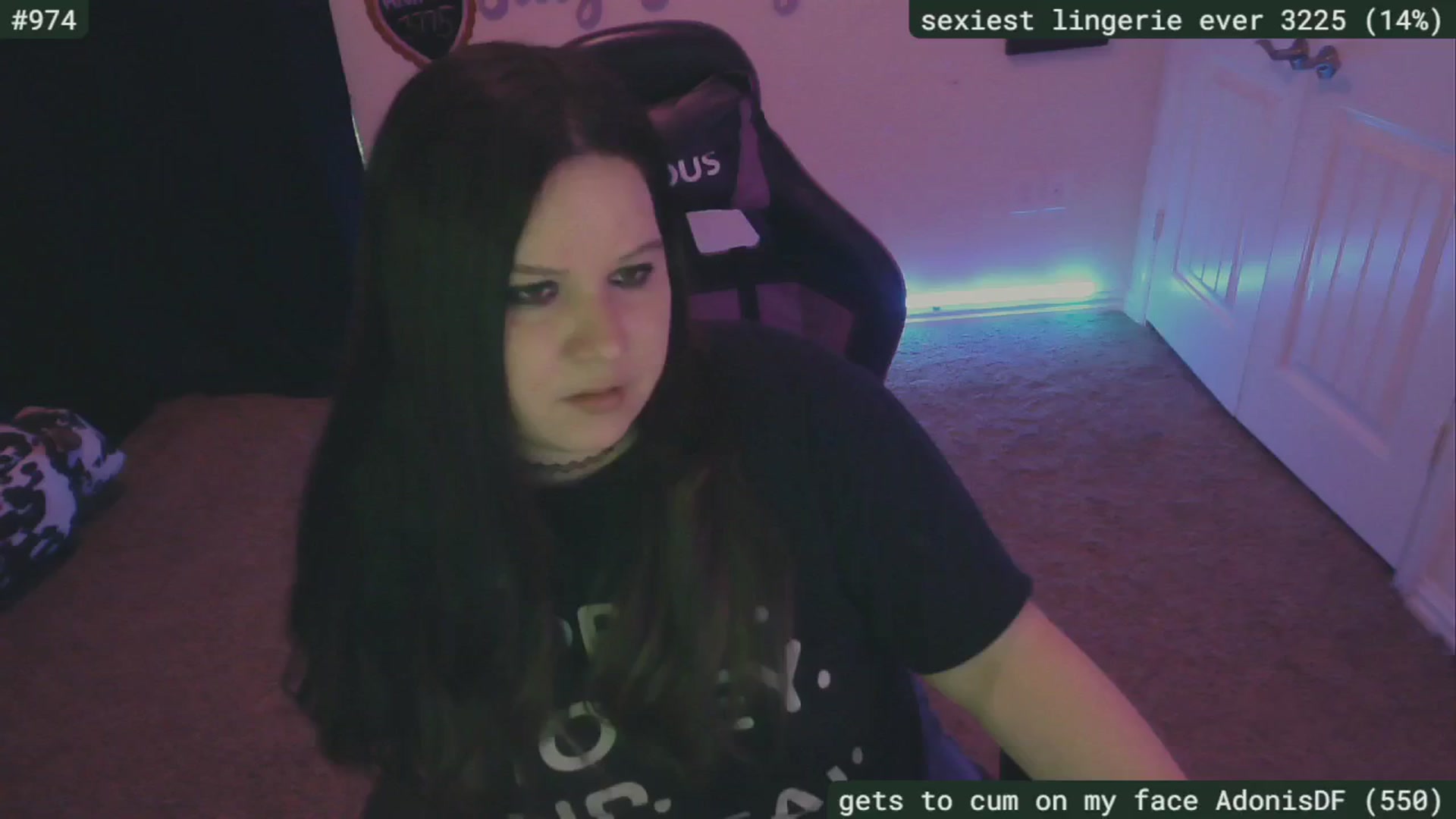 Gallery image thumbnail from SassySarah94's myfreecams stream on, 06/12/2024, 01:49 image 7 of 20
