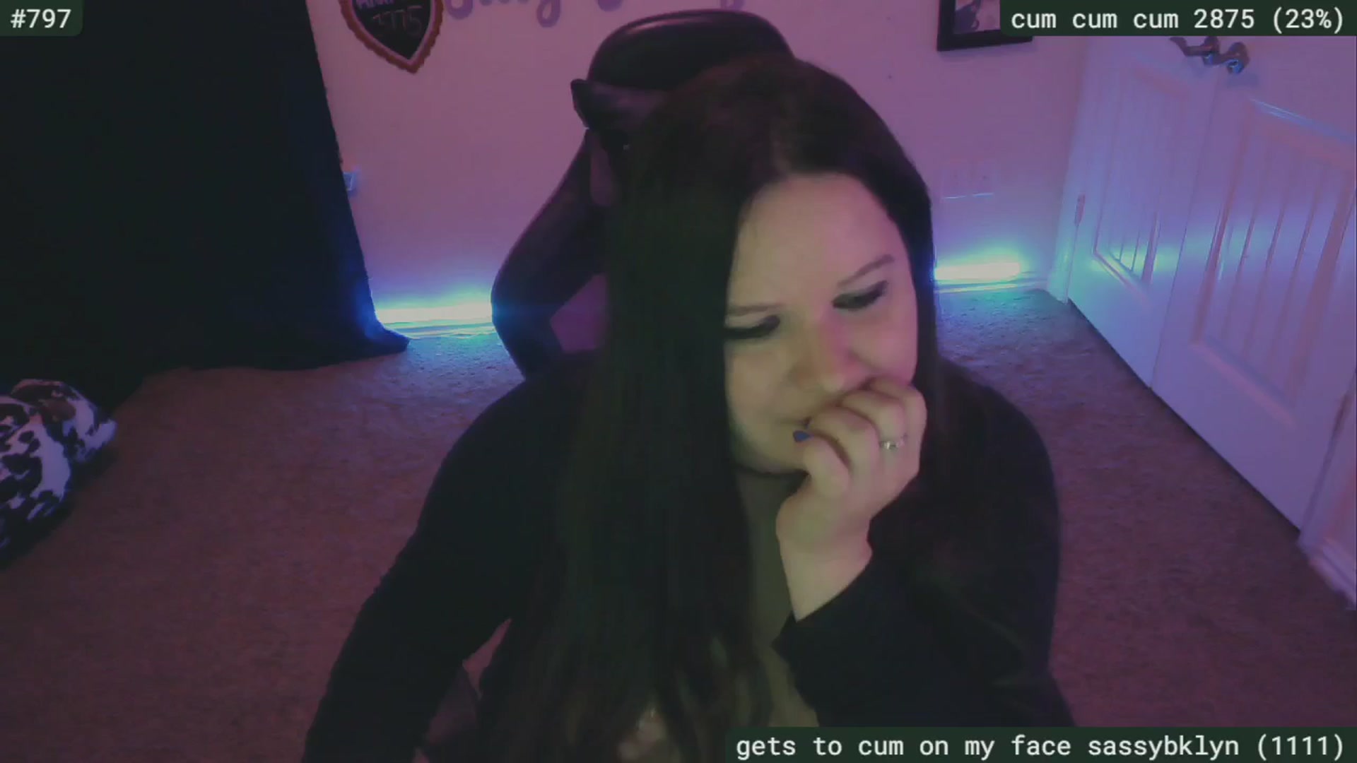 Gallery image thumbnail from SassySarah94's myfreecams stream on, 06/12/2024, 03:35 image 17 of 20