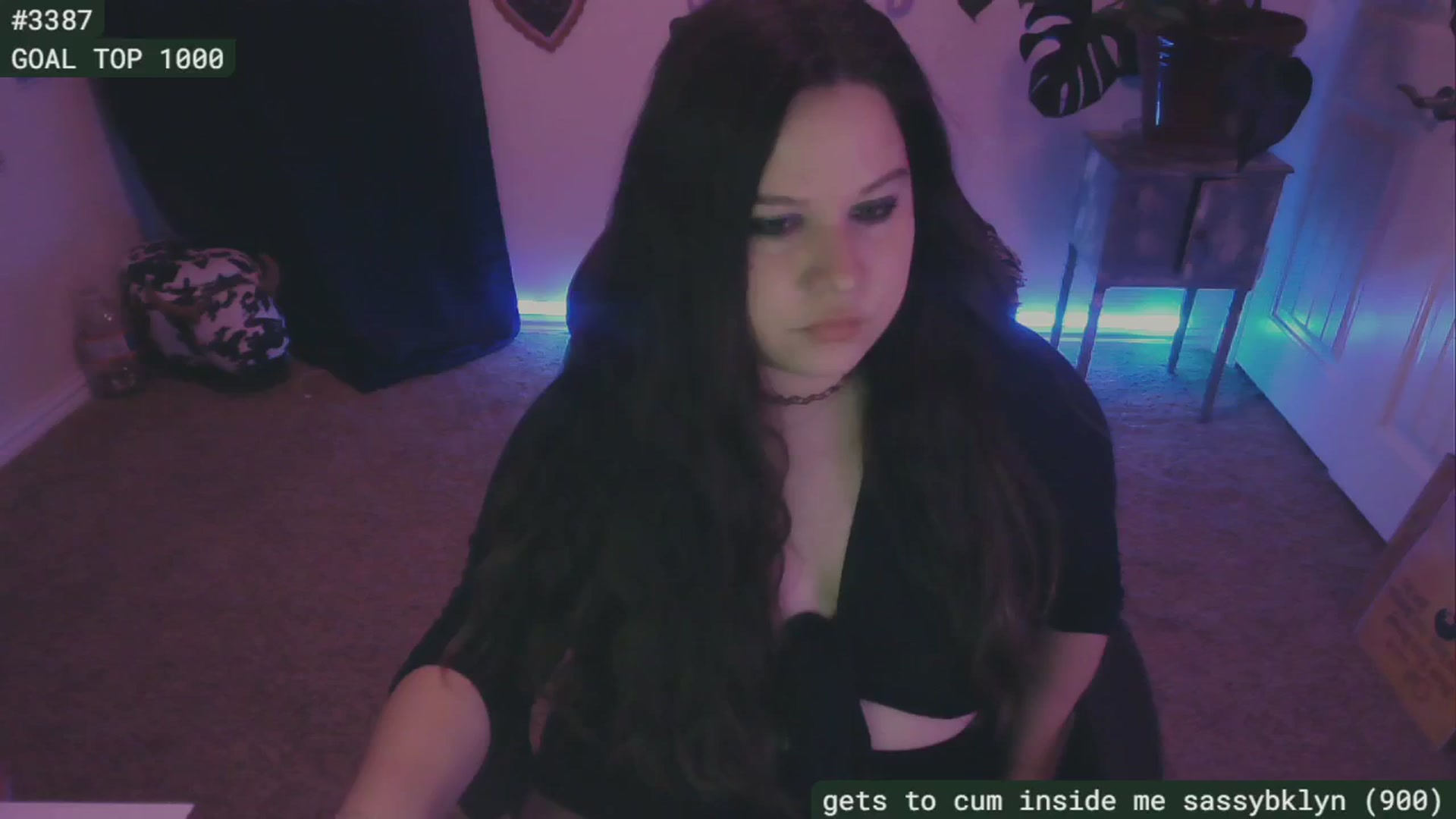 Gallery image thumbnail from SassySarah94's myfreecams stream on, 08/23/2024, 02:45 image 18 of 20