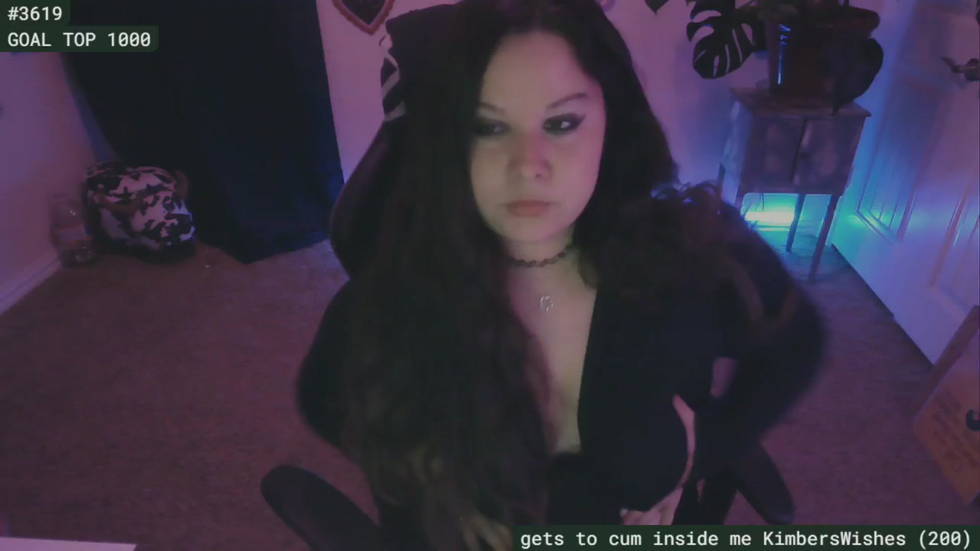 Gallery image thumbnail from SassySarah94's myfreecams stream on, 08/23/2024, 02:45 image 10 of 20