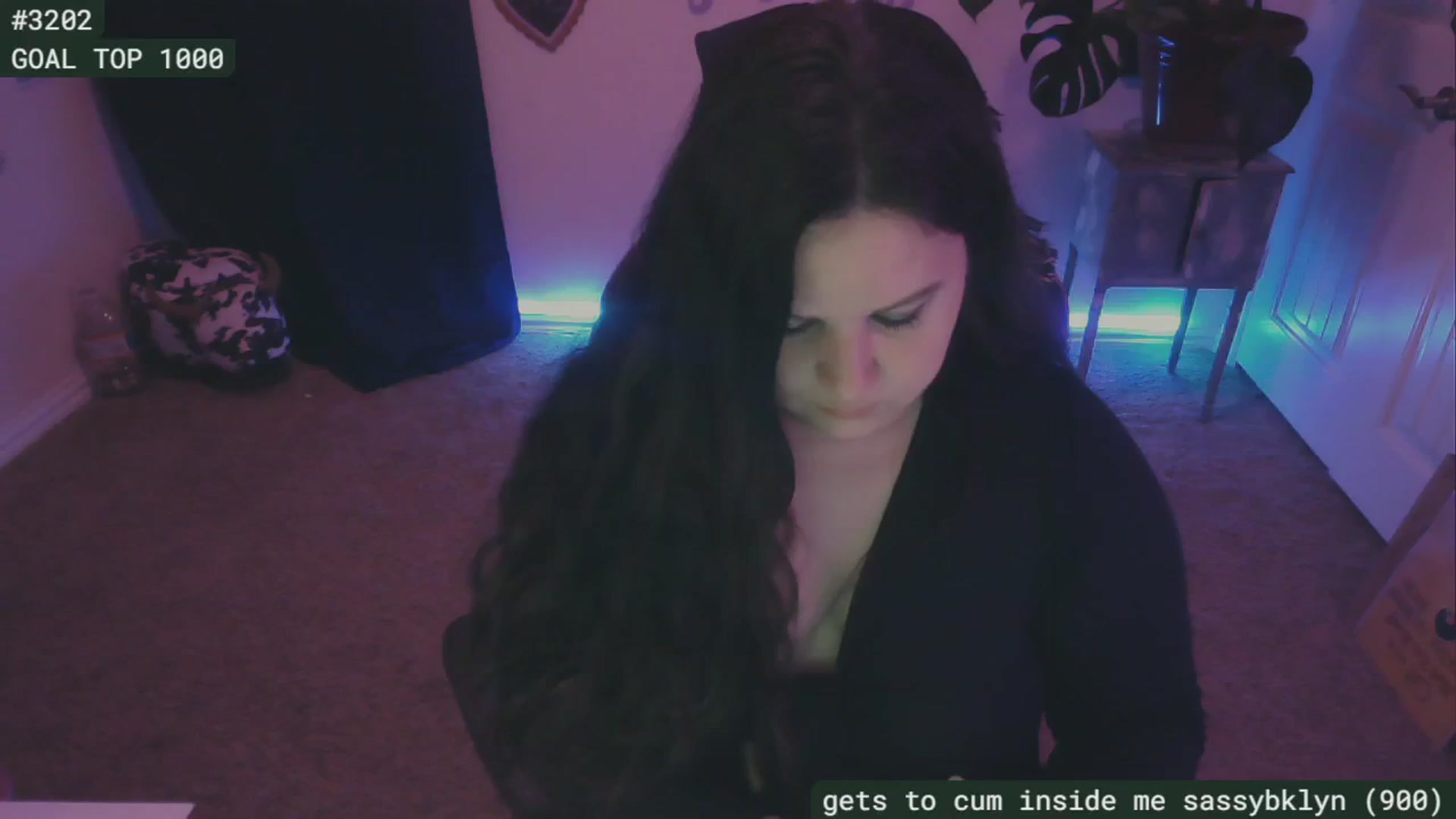 Gallery image thumbnail from SassySarah94's myfreecams stream on, 08/23/2024, 03:43 image 7 of 20