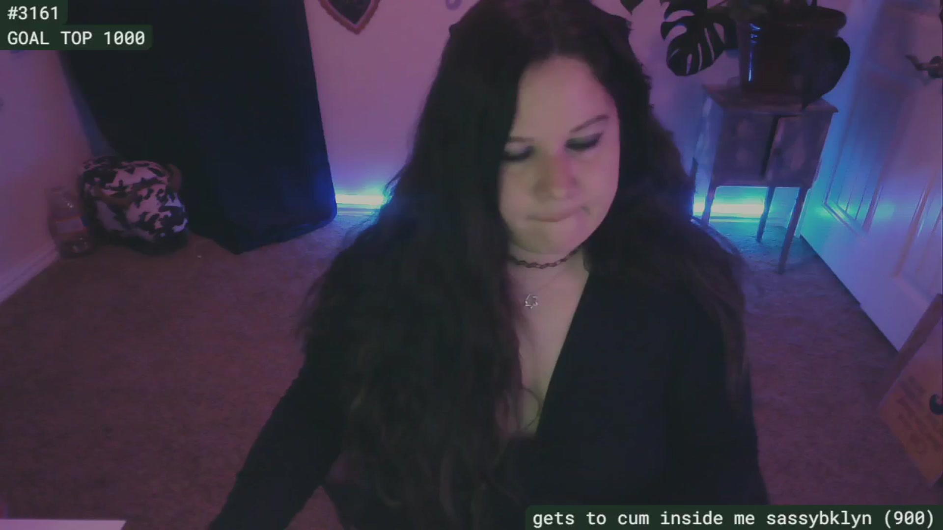 Gallery image thumbnail from SassySarah94's myfreecams stream on, 08/23/2024, 03:43 image 10 of 20