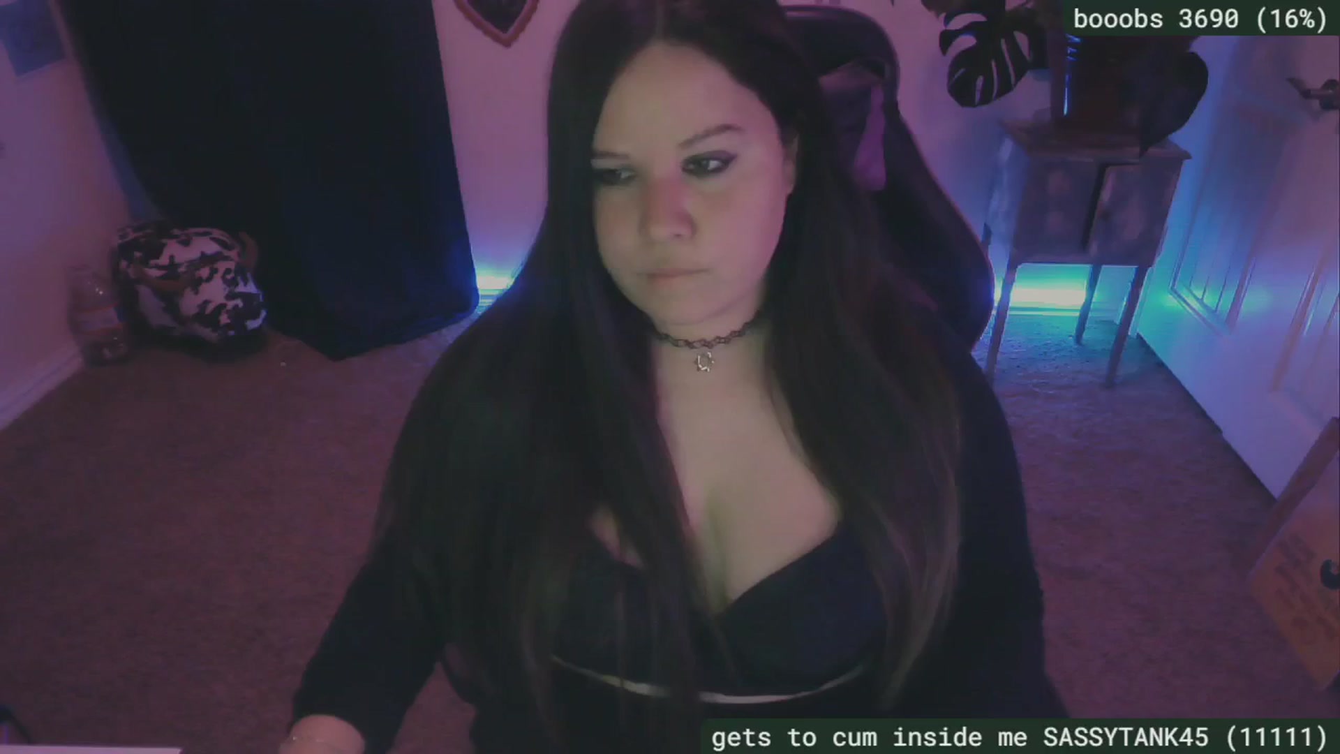 Gallery image thumbnail from SassySarah94's myfreecams stream on, 08/25/2024, 02:59 image 20 of 20