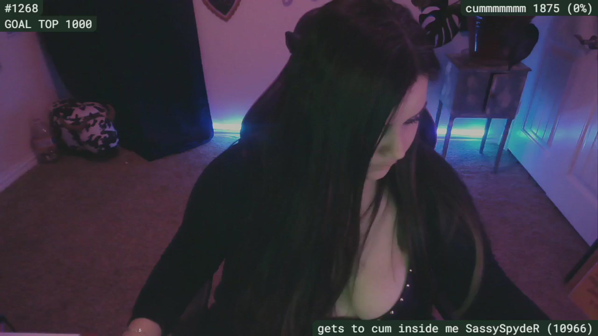 Gallery image thumbnail from SassySarah94's myfreecams stream on, 08/26/2024, 05:18 image 3 of 20