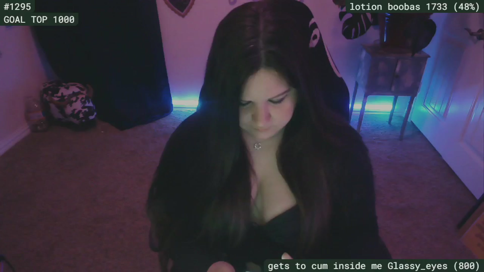 Gallery image thumbnail from SassySarah94's myfreecams stream on, 08/28/2024, 02:05 image 5 of 20