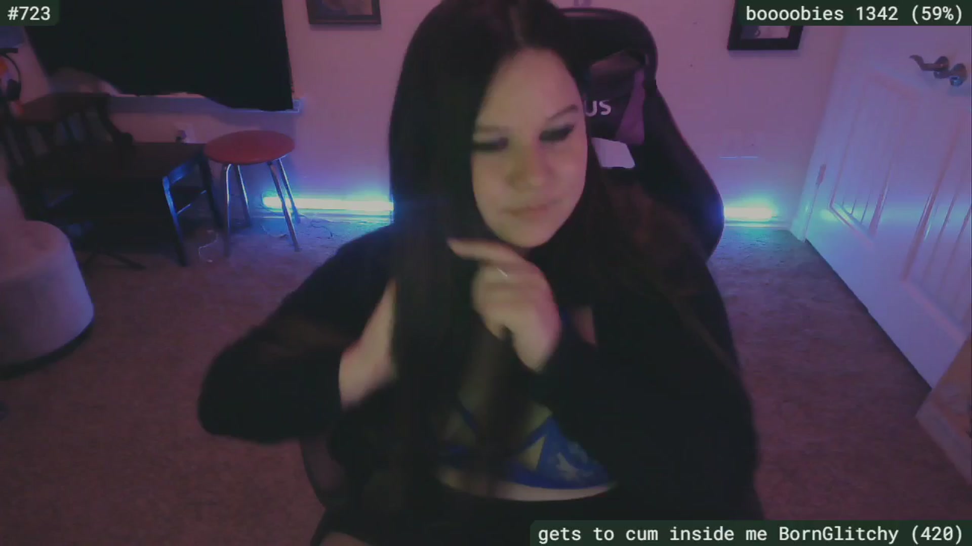 Gallery image thumbnail from SassySarah94's myfreecams stream on, 09/10/2024, 03:28 image 1 of 20