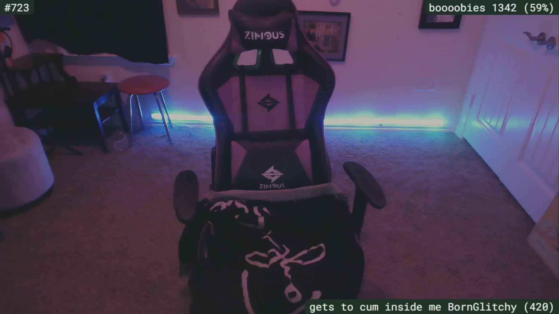 Gallery image thumbnail from SassySarah94's myfreecams stream on, 09/10/2024, 03:28 image 11 of 20