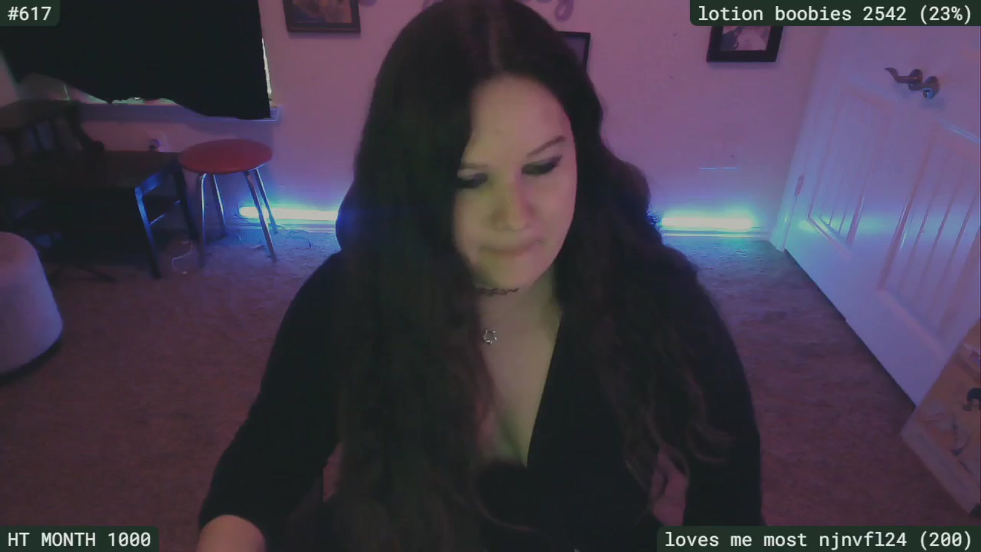 Gallery image thumbnail from SassySarah94's myfreecams stream on, 09/10/2024, 20:54 image 20 of 20