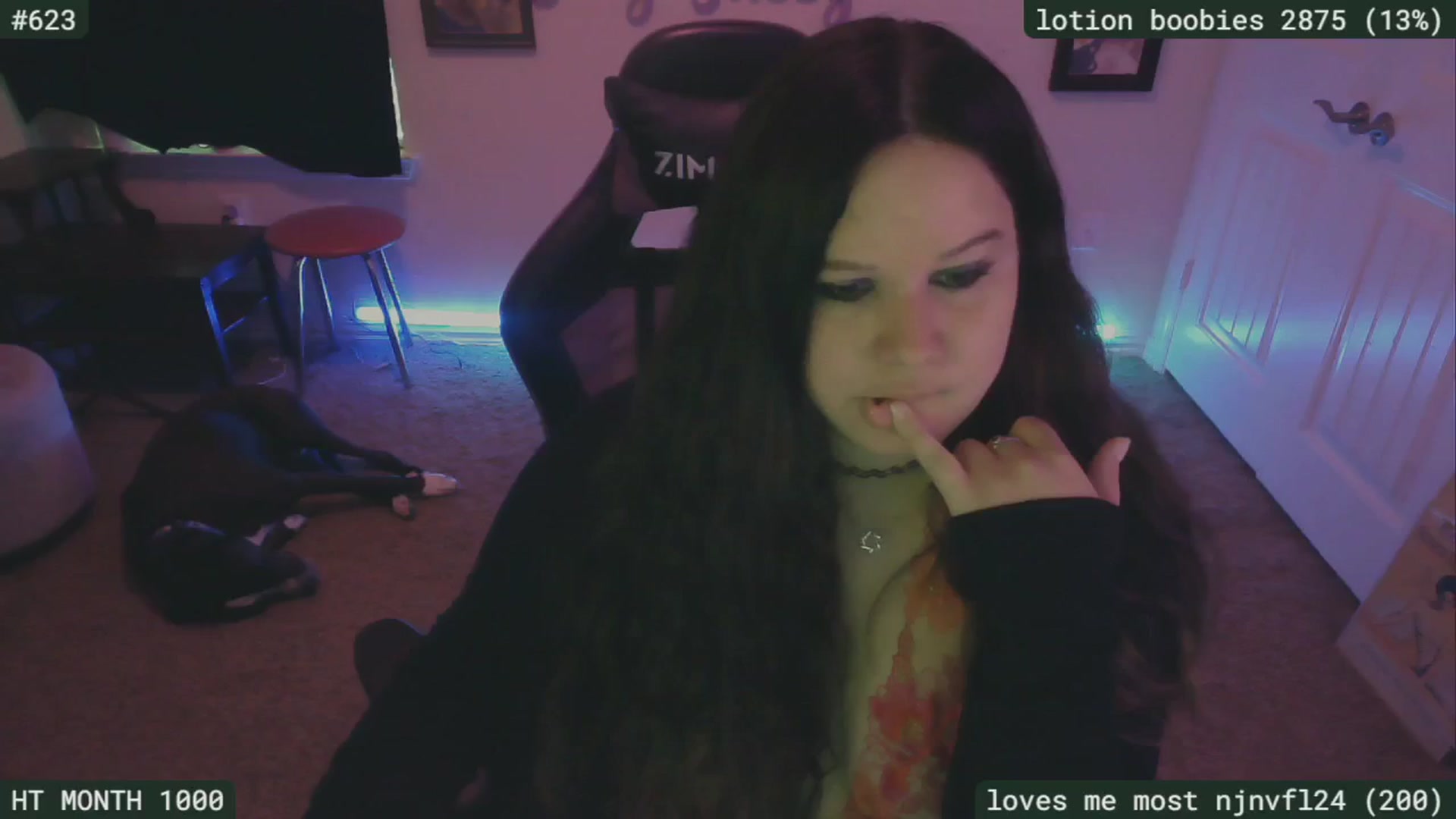 Gallery image thumbnail from SassySarah94's myfreecams stream on, 09/10/2024, 20:54 image 14 of 20