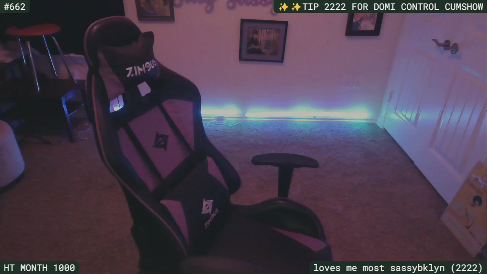 Gallery image thumbnail from SassySarah94's myfreecams stream on, 09/14/2024, 03:20 image 1 of 20