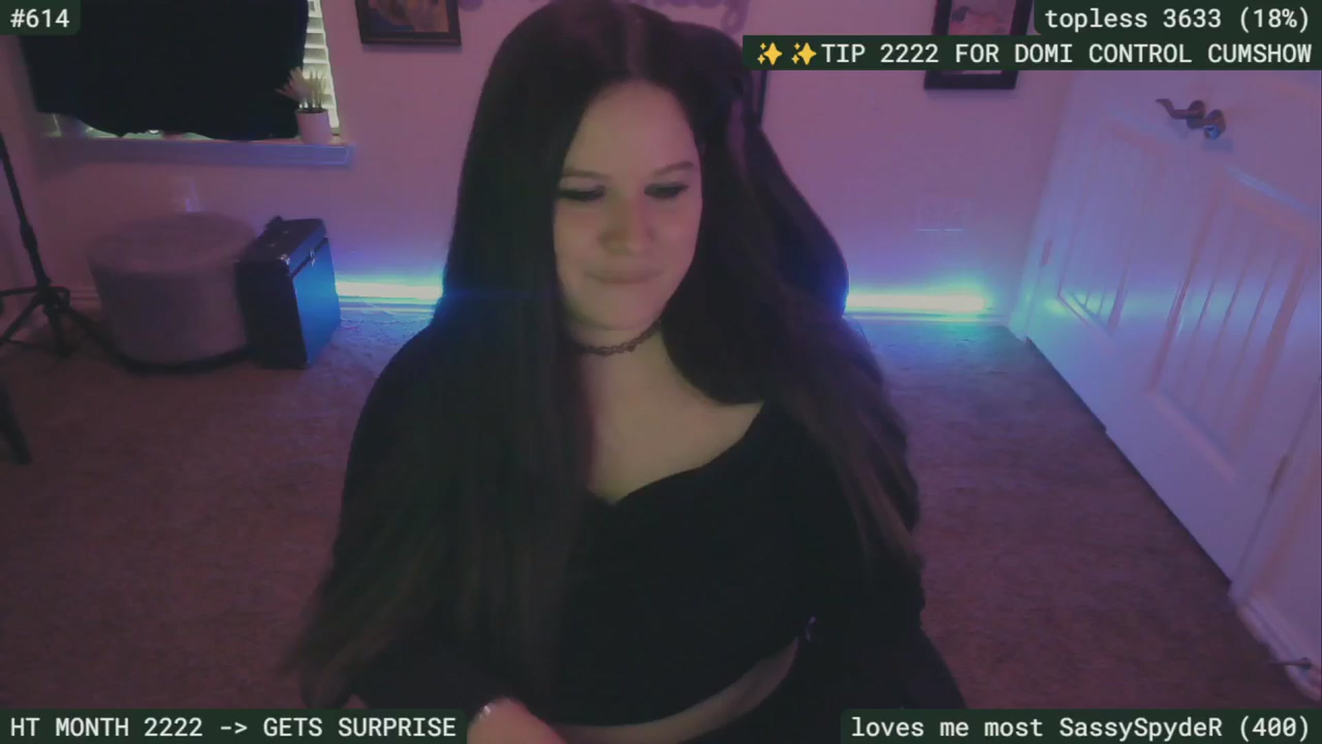 Gallery image thumbnail from SassySarah94's myfreecams stream on, 09/17/2024, 05:44 image 14 of 20