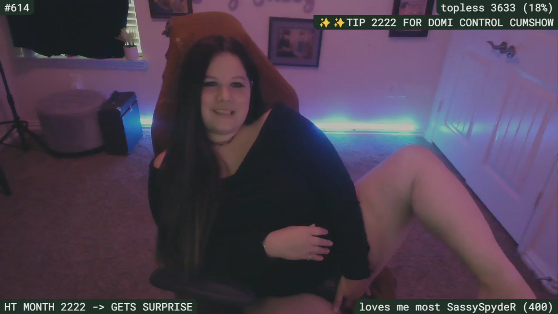 Gallery image thumbnail from SassySarah94's myfreecams stream on, 09/17/2024, 05:44 image 3 of 20