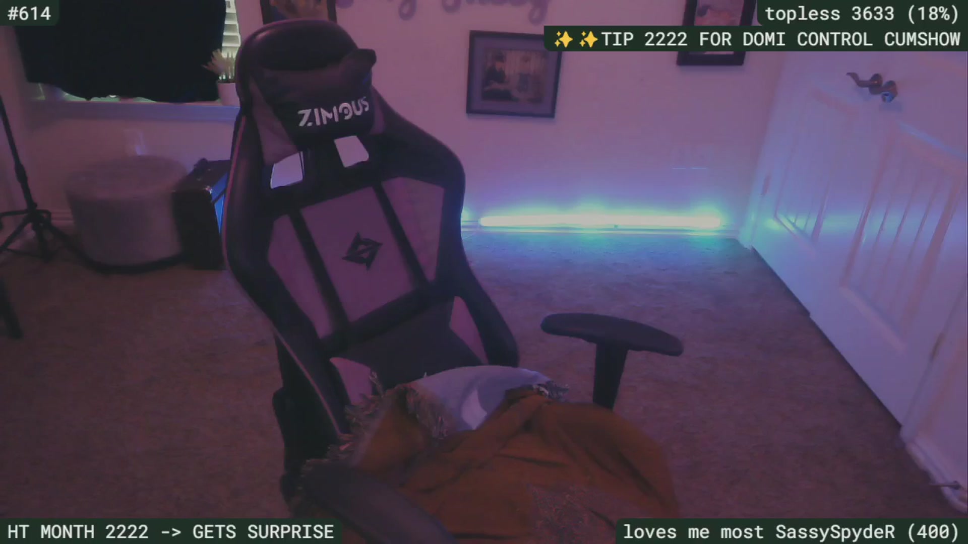 Gallery image thumbnail from SassySarah94's myfreecams stream on, 09/17/2024, 05:44 image 17 of 20