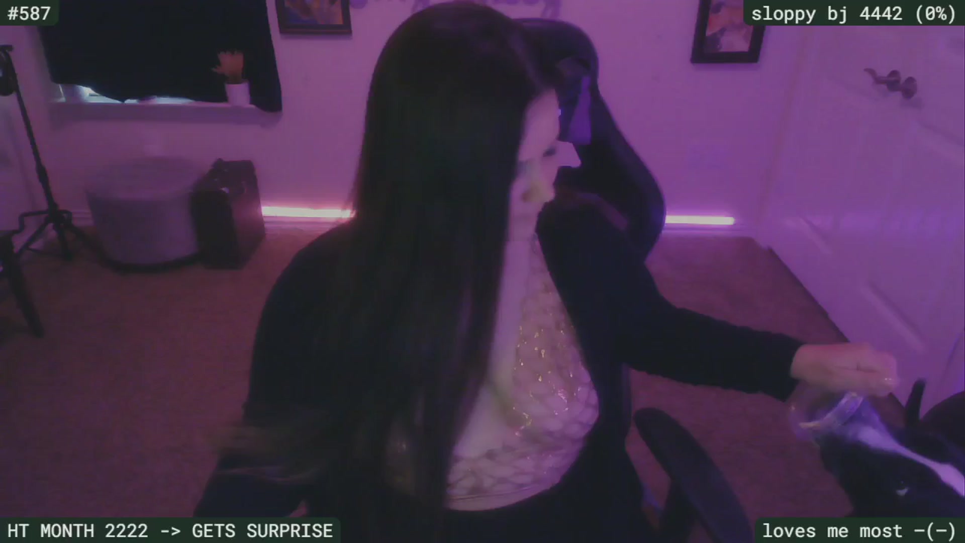 Gallery image thumbnail from SassySarah94's myfreecams stream on, 09/17/2024, 21:31 image 14 of 20