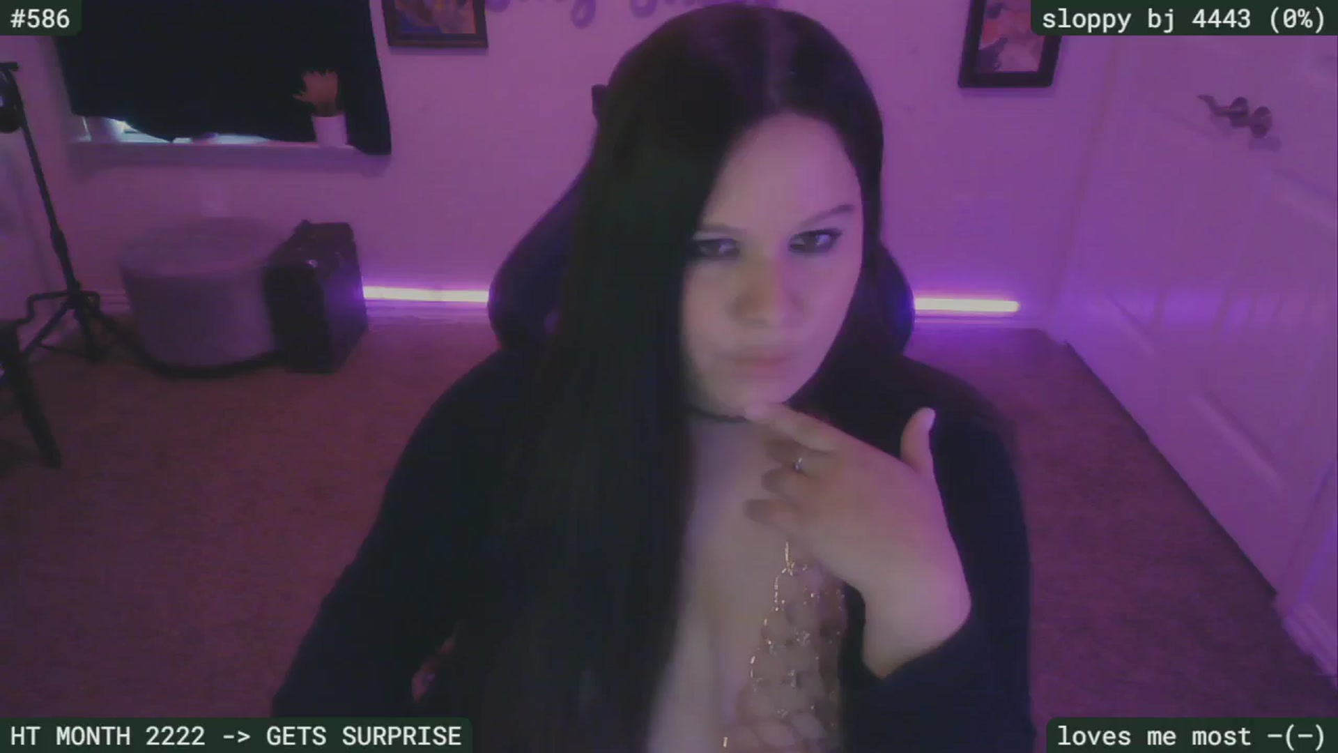 Gallery image thumbnail from SassySarah94's myfreecams stream on, 09/17/2024, 21:31 image 10 of 20