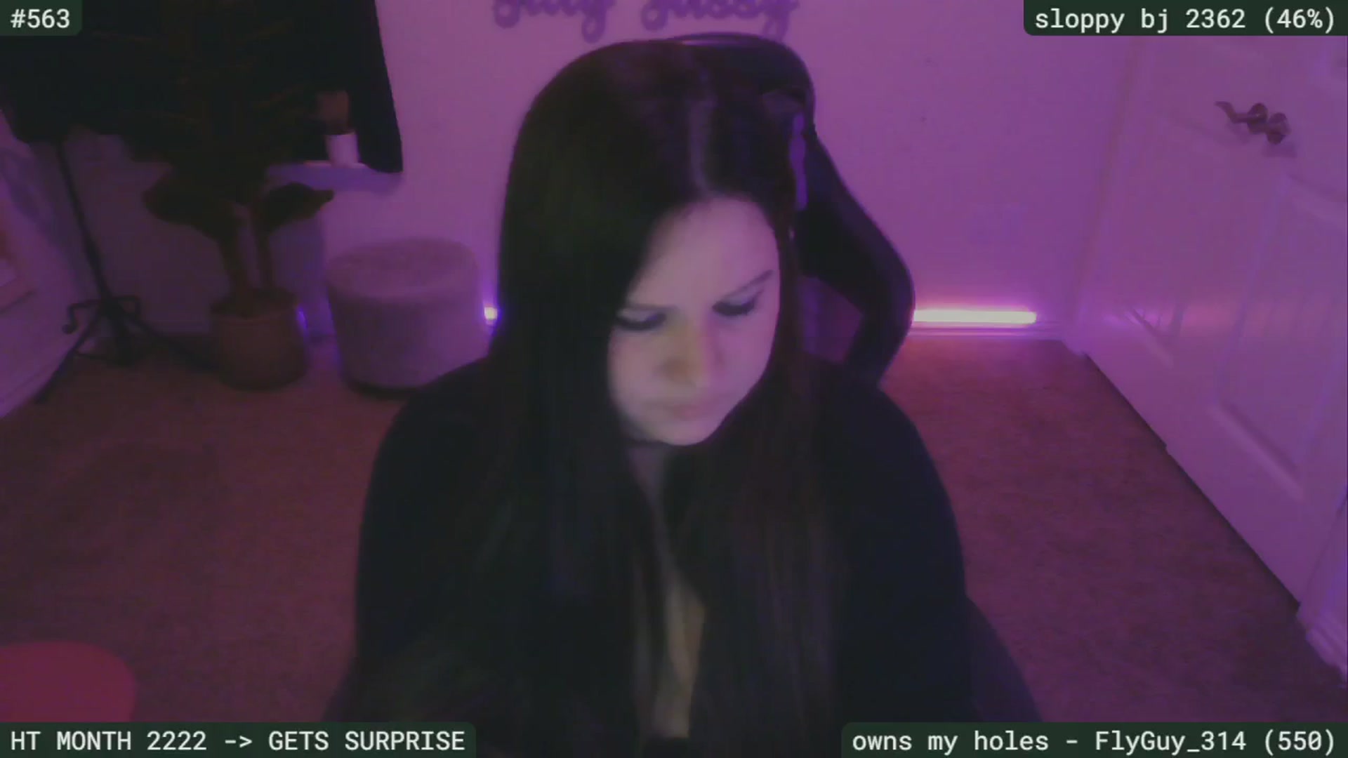 Gallery image thumbnail from SassySarah94's myfreecams stream on, 09/19/2024, 04:33 image 13 of 20