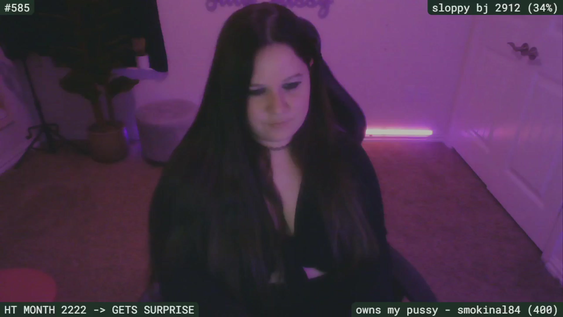 Gallery image thumbnail from SassySarah94's myfreecams stream on, 09/19/2024, 04:33 image 8 of 20