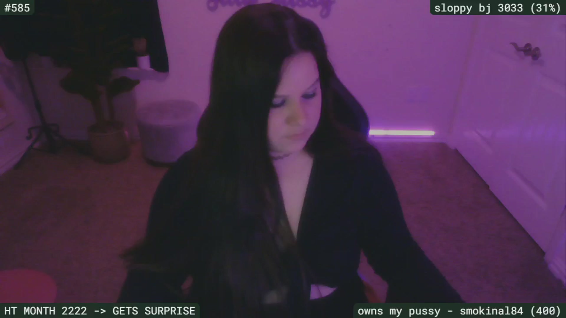 Gallery image thumbnail from SassySarah94's myfreecams stream on, 09/19/2024, 04:33 image 7 of 20