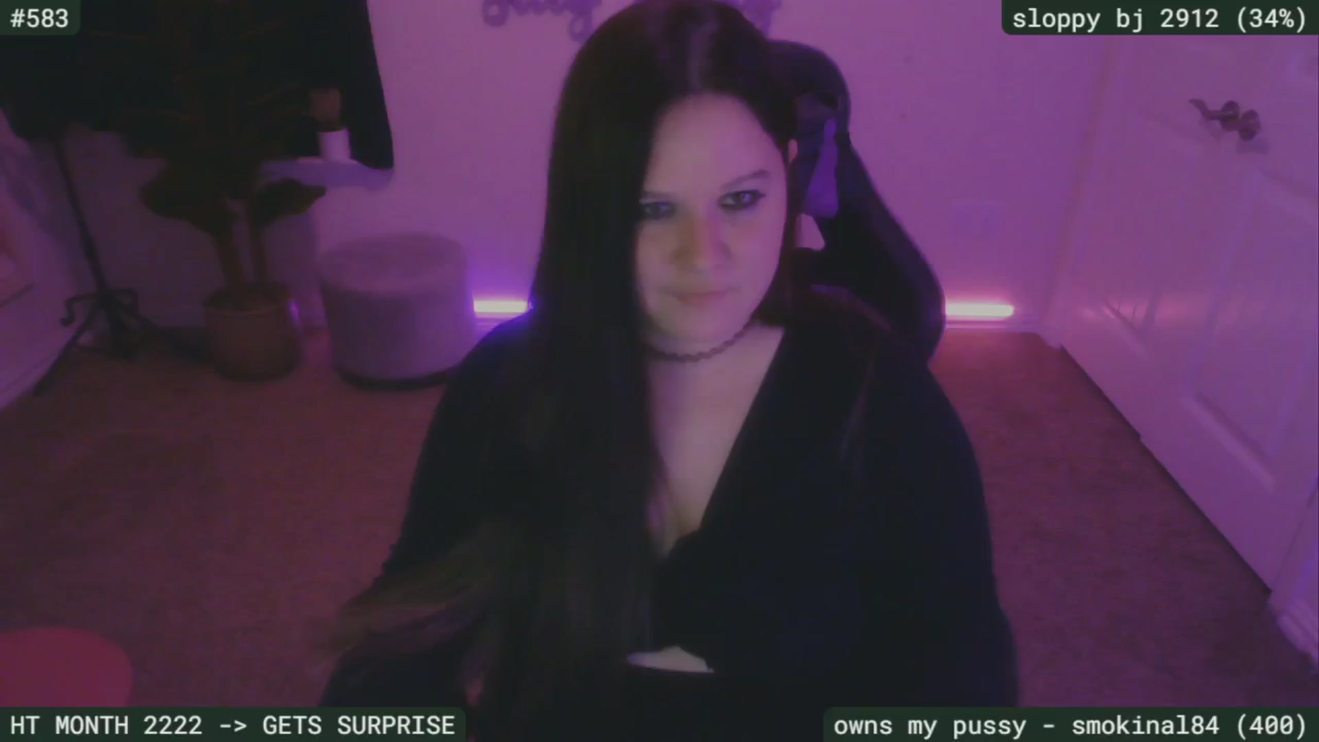 Gallery image thumbnail from SassySarah94's myfreecams stream on, 09/19/2024, 04:33 image 9 of 20