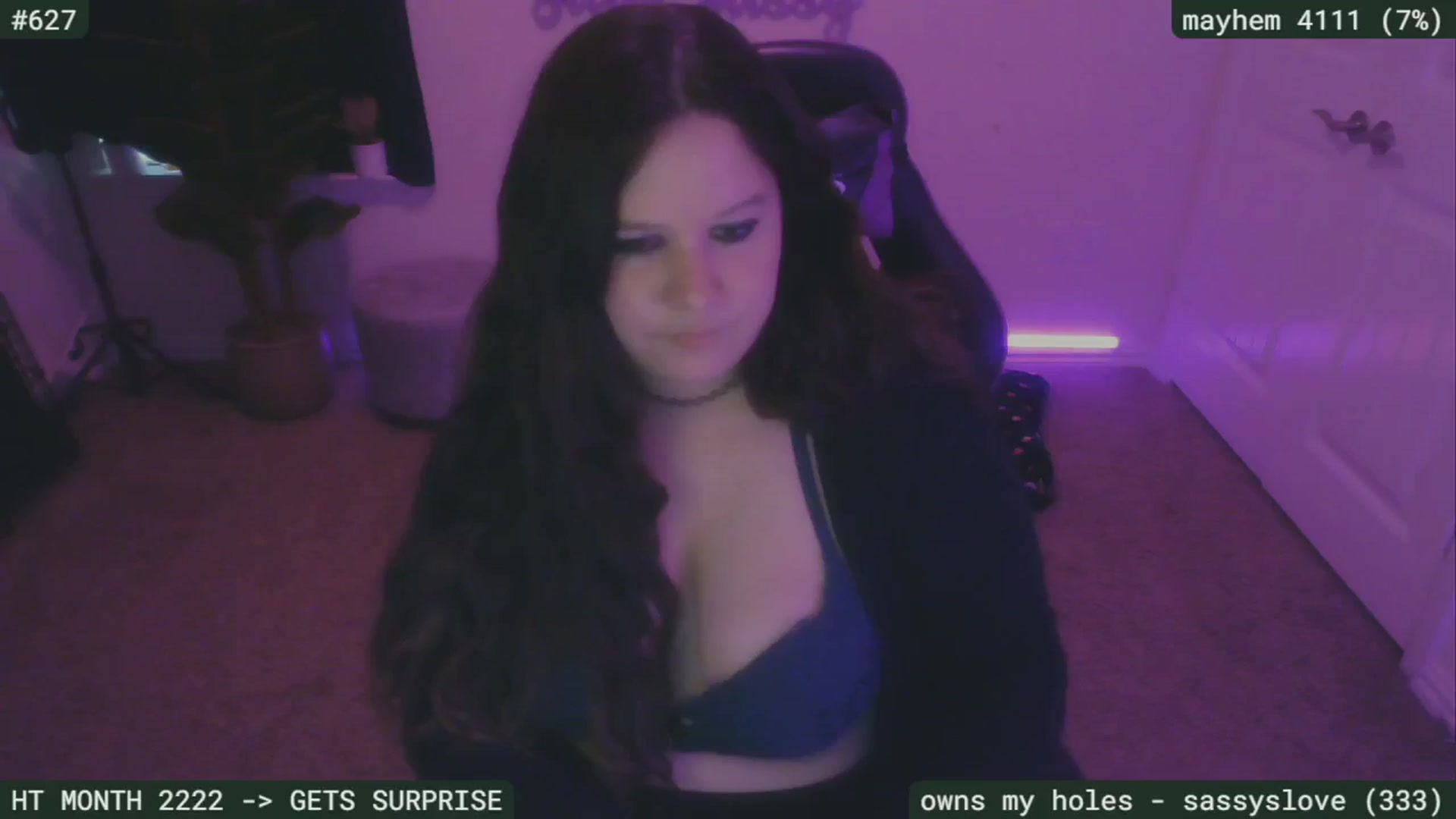 Gallery image thumbnail from SassySarah94's myfreecams stream on, 09/20/2024, 19:39 image 14 of 20