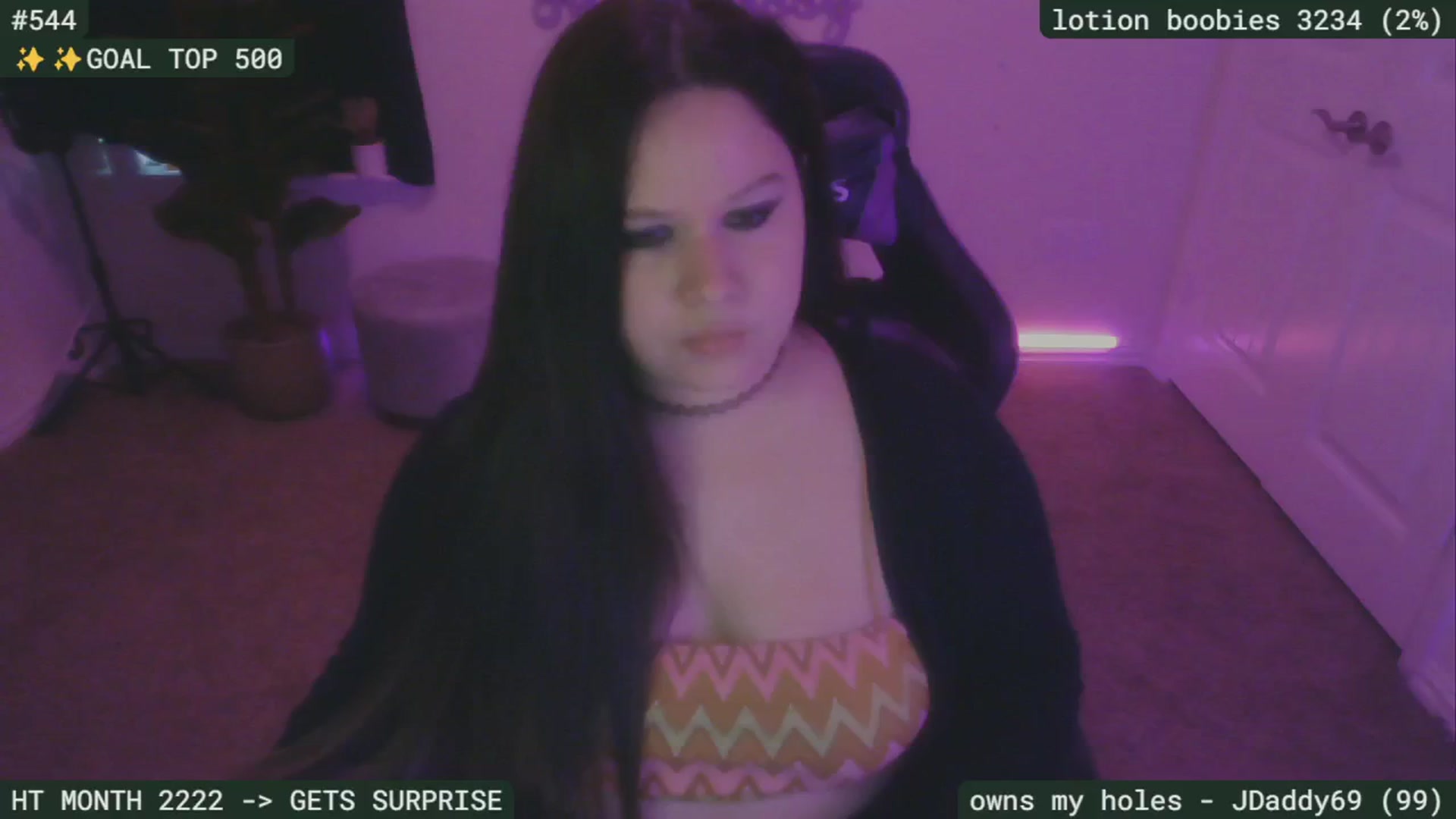 Gallery image thumbnail from SassySarah94's myfreecams stream on, 09/23/2024, 22:10 image 8 of 20