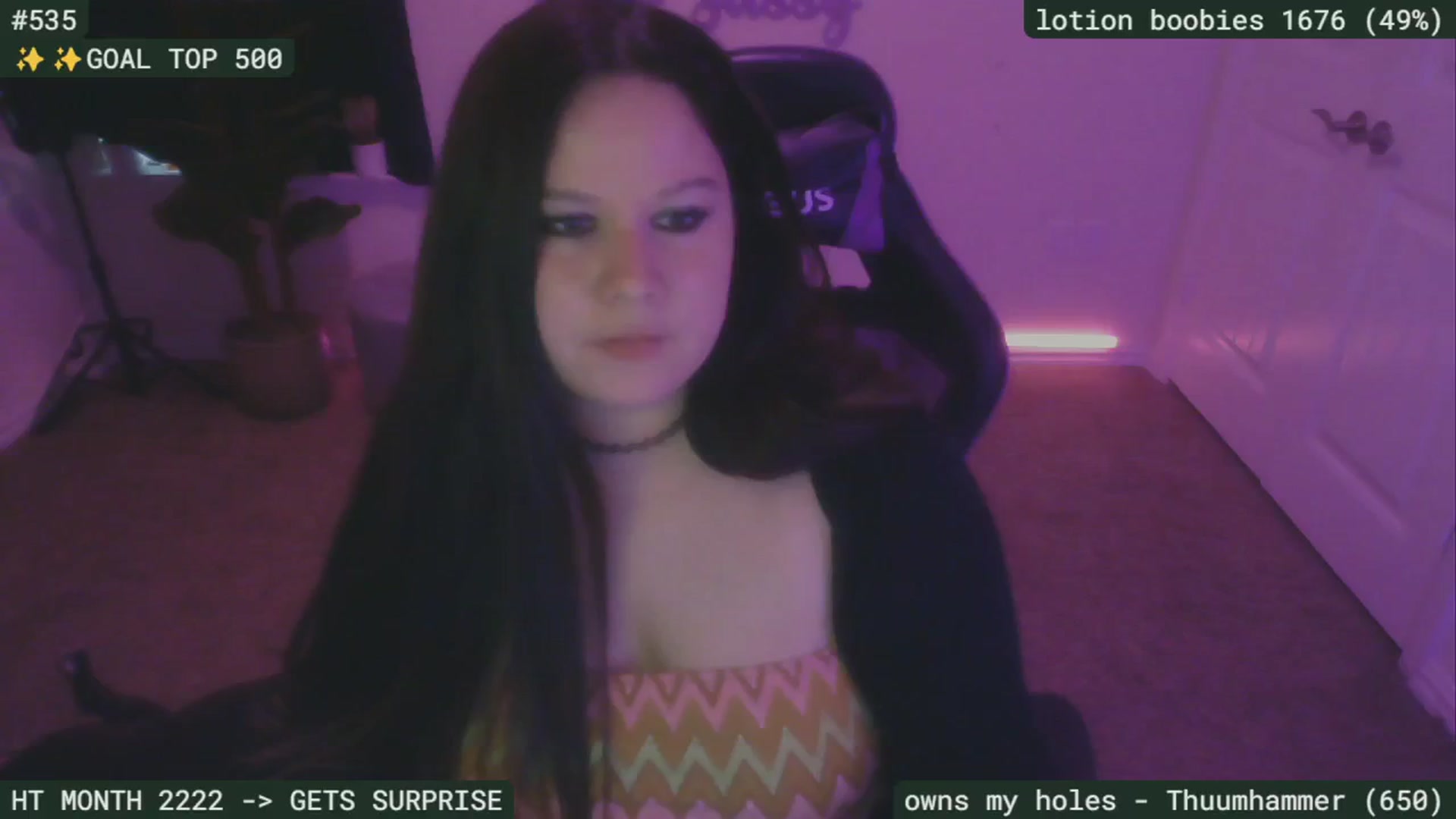 Gallery image thumbnail from SassySarah94's myfreecams stream on, 09/23/2024, 23:28 image 6 of 20