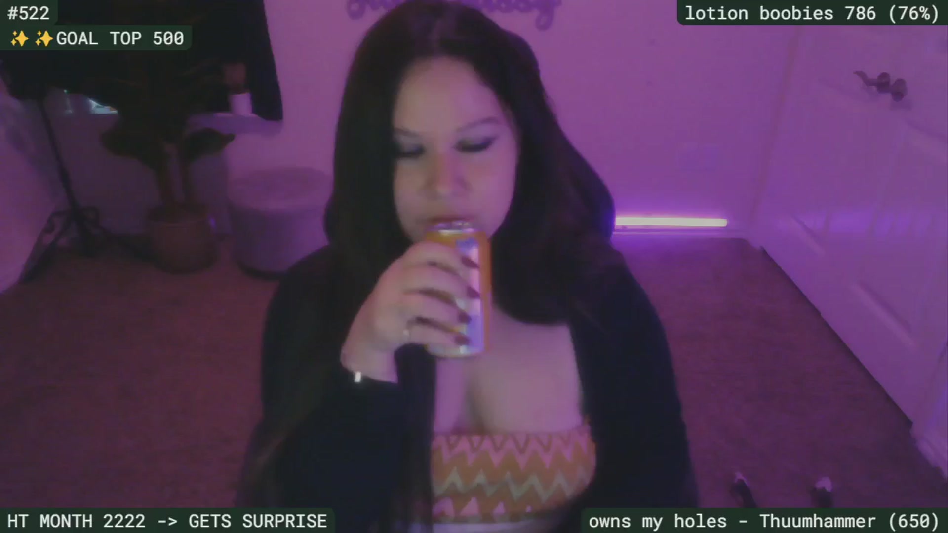 Gallery image thumbnail from SassySarah94's myfreecams stream on, 09/23/2024, 23:28 image 14 of 20